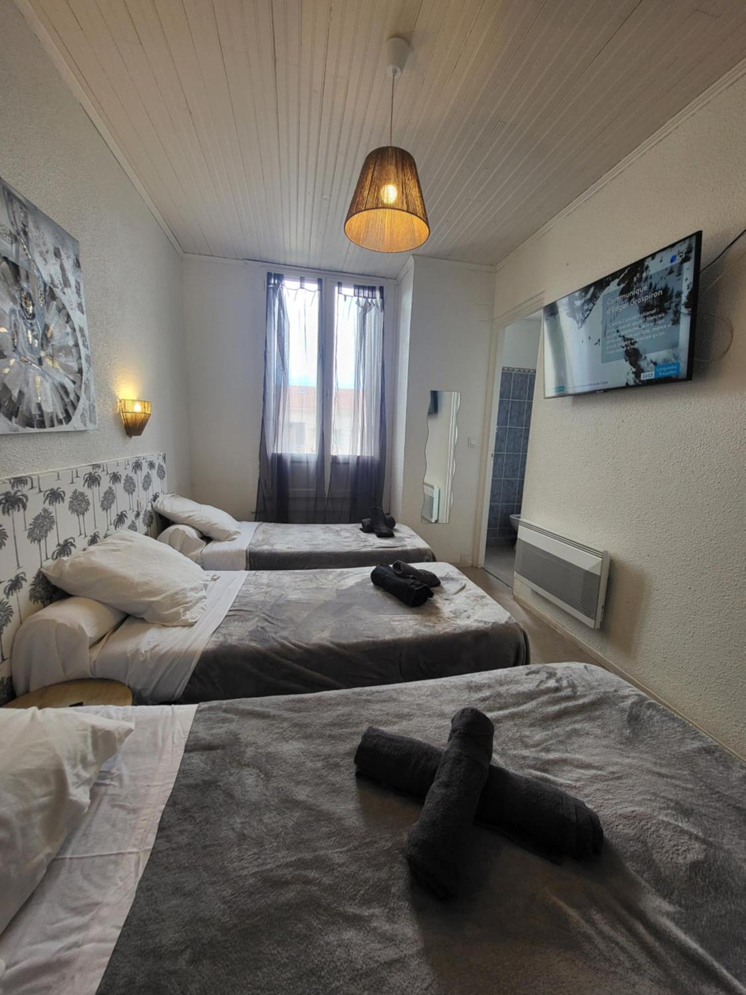 Twin Room Bathroom