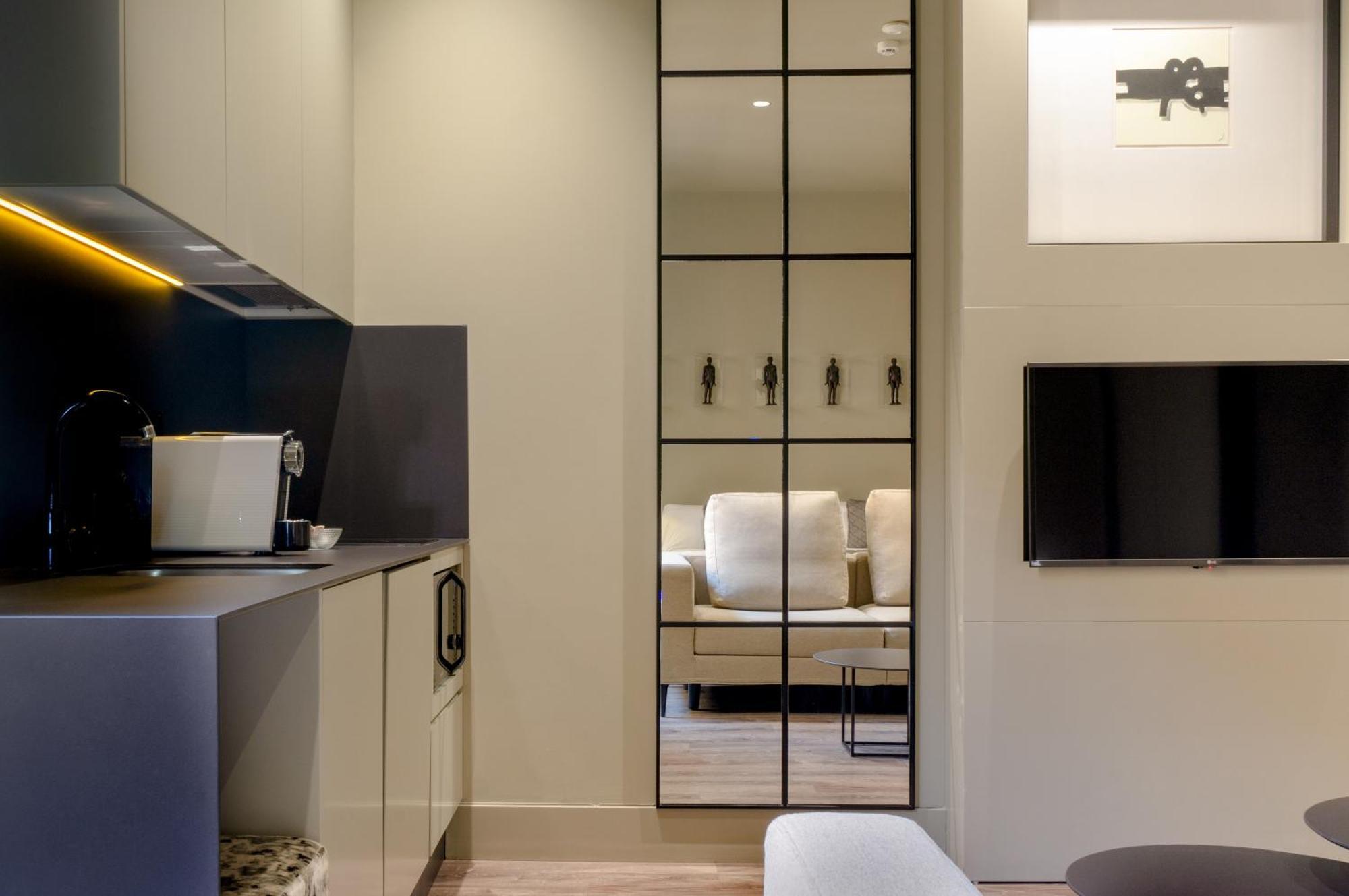 Premium Suite