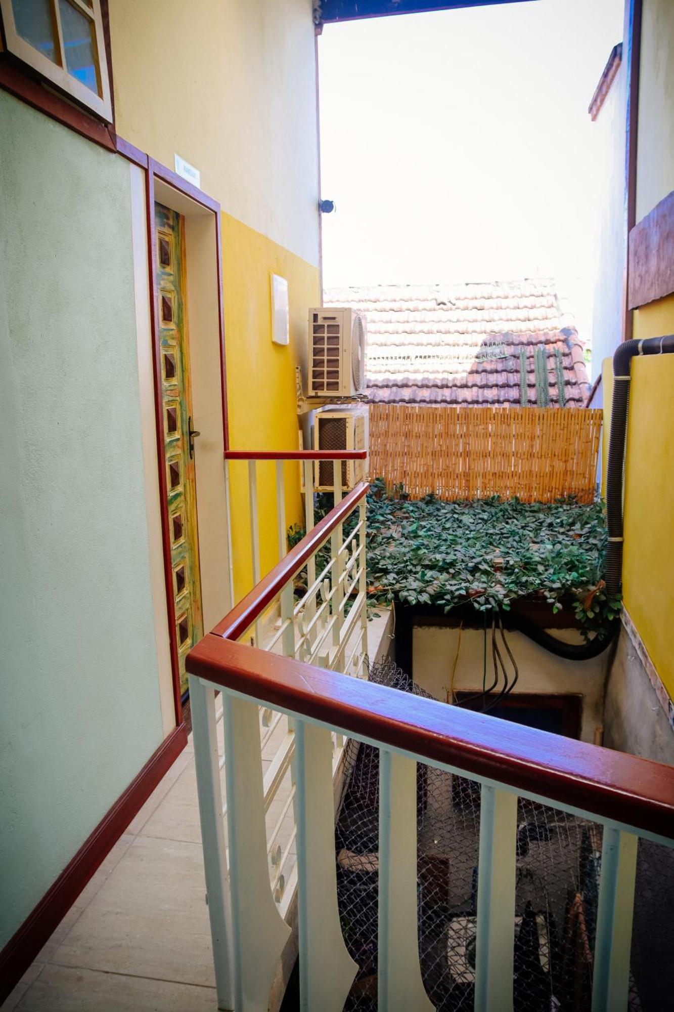 Studio Balcony