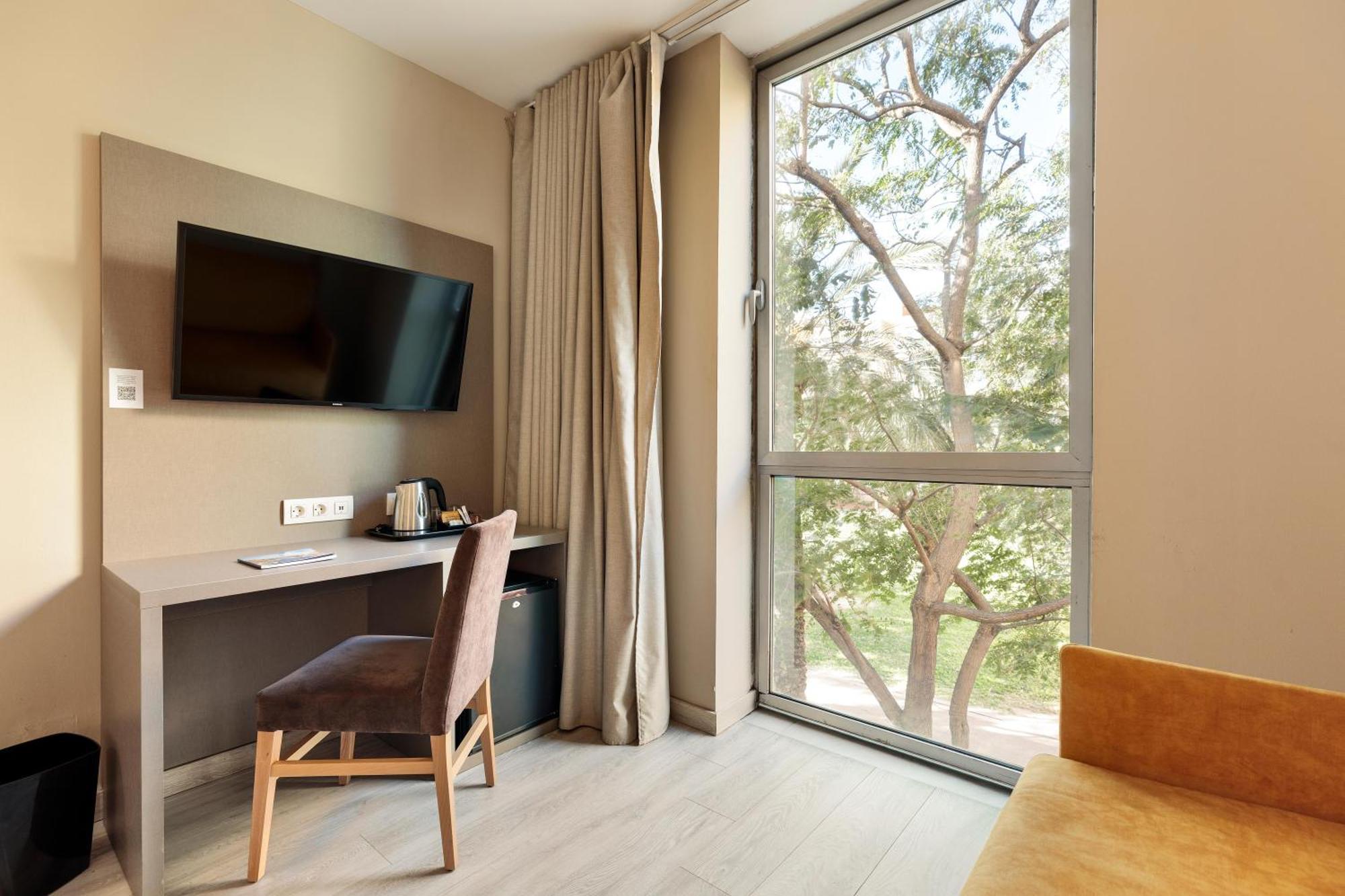 Double Room Garden View