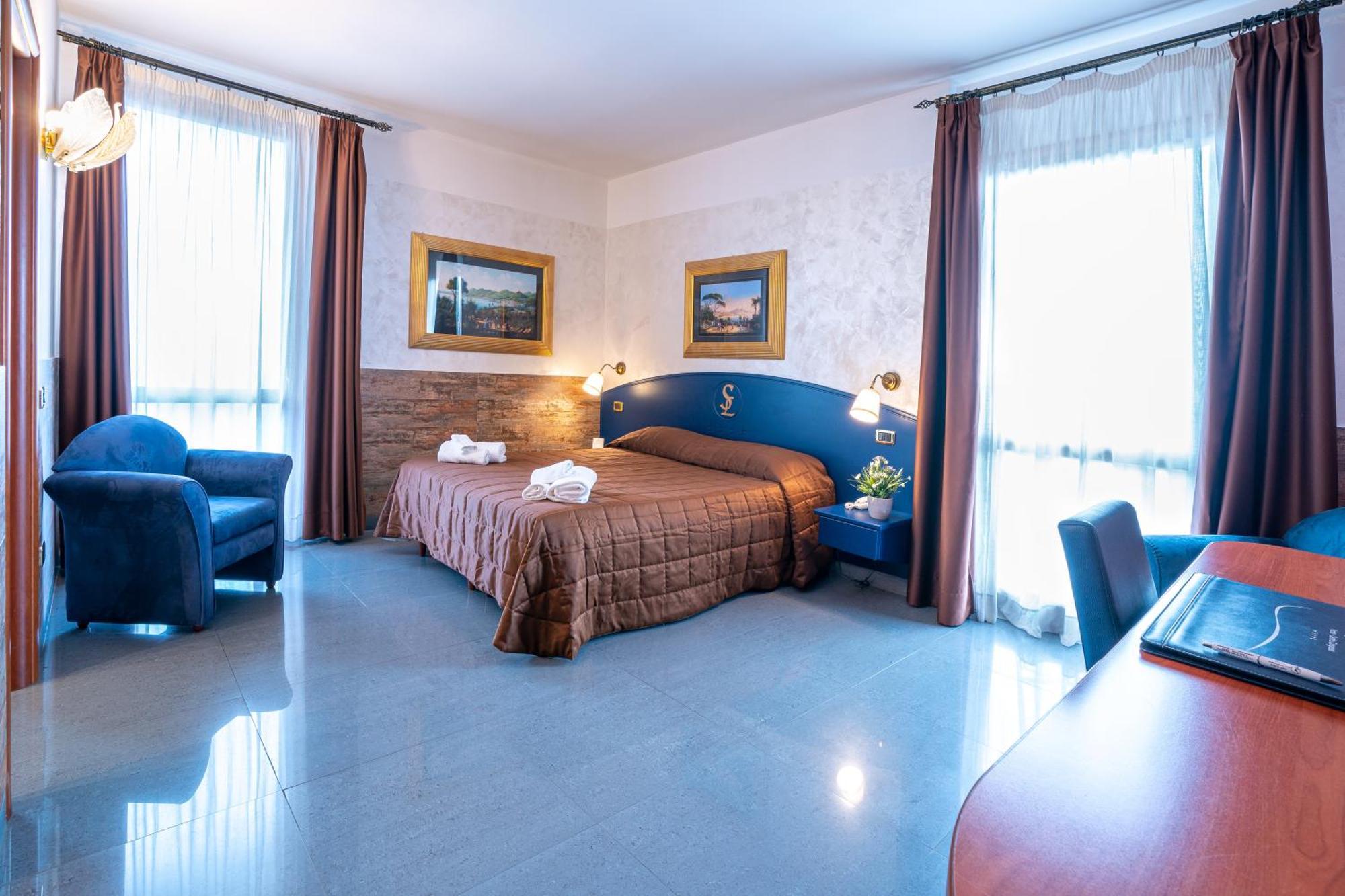 Deluxe Double or Twin Room