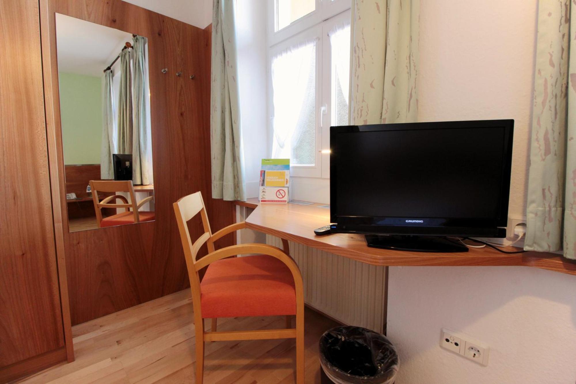 Budget Single Room