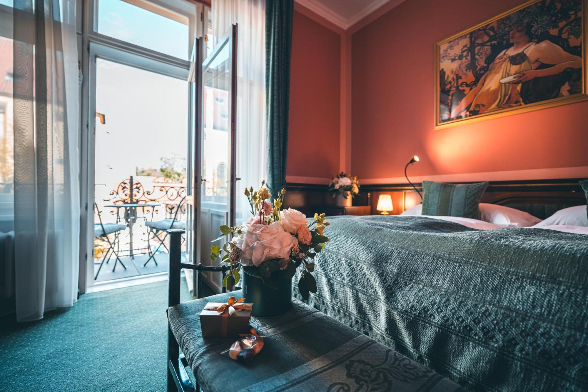 Deluxe Double or Twin Room