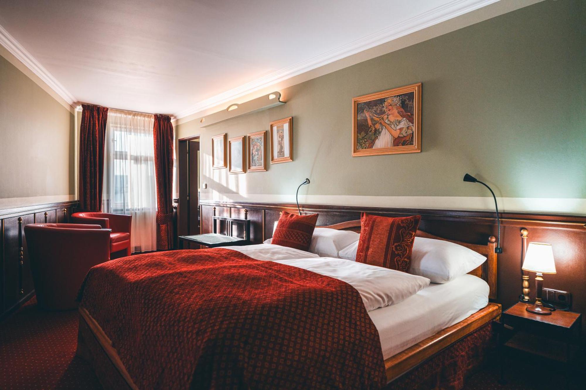 Deluxe Double or Twin Room