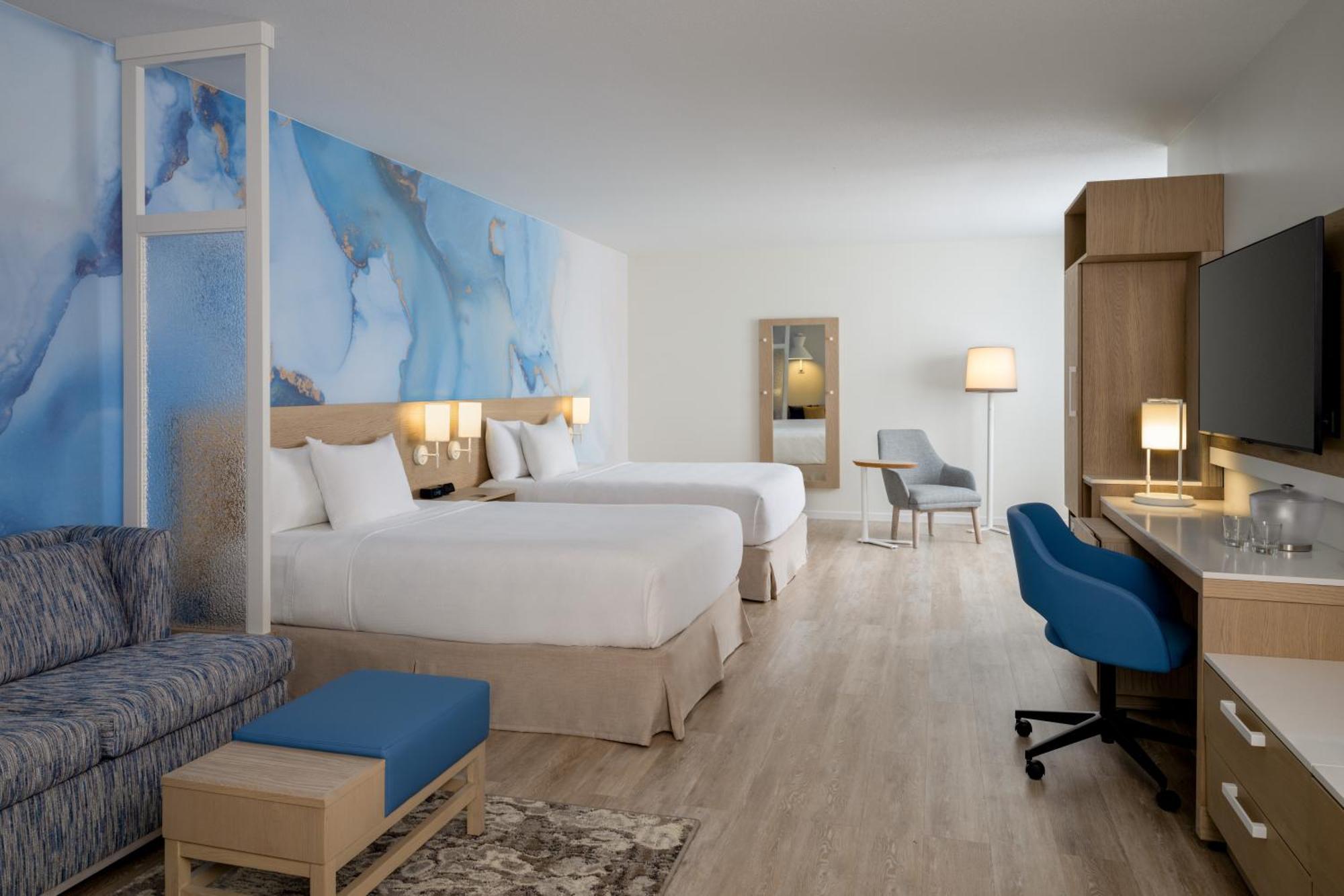 Queen Room Two Queen Beds Roll Shower Disability Access