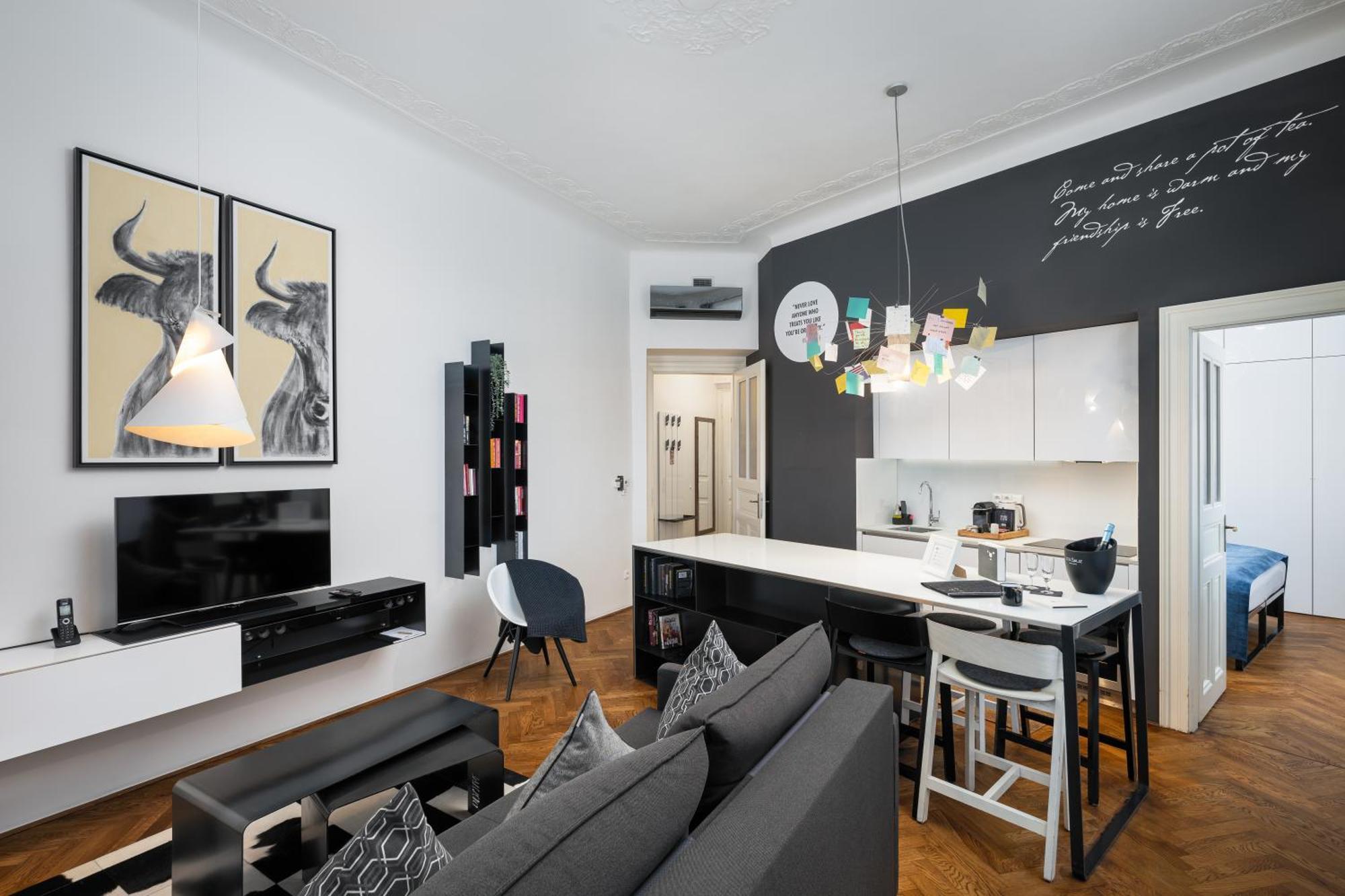 One-Bedroom Apartment