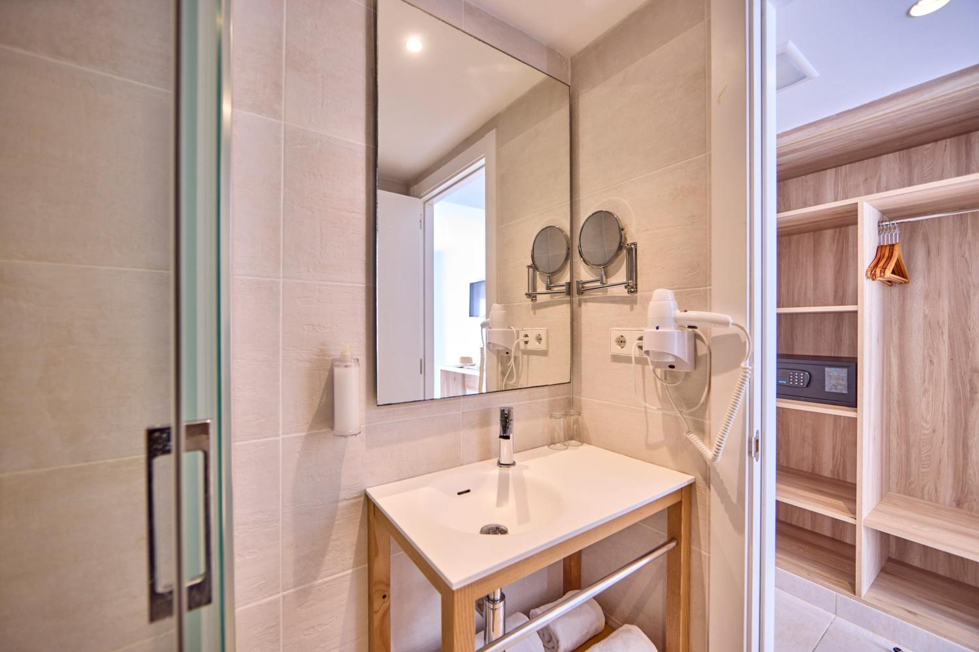 Small Double Room