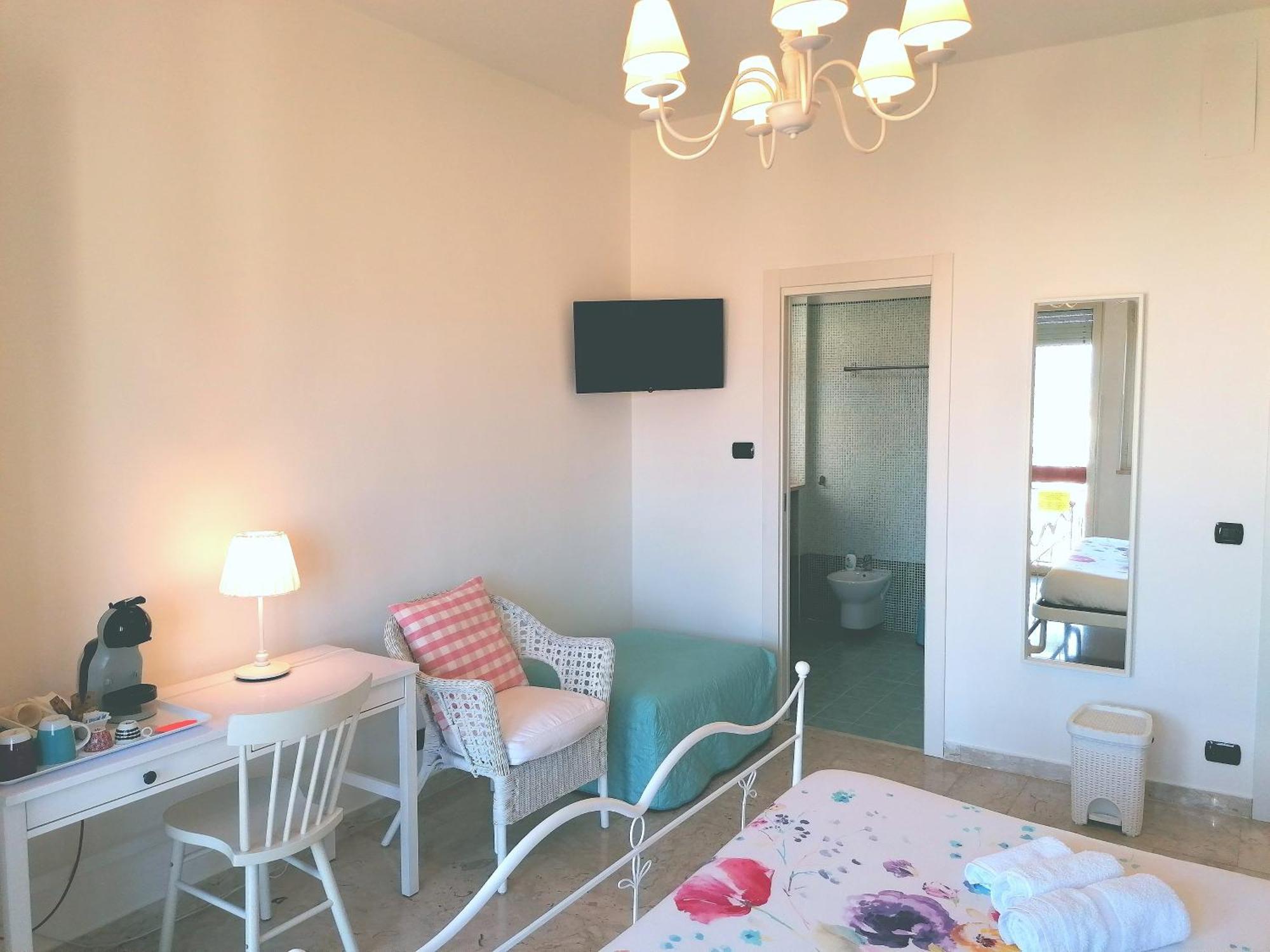 Double Room Private Bathroom