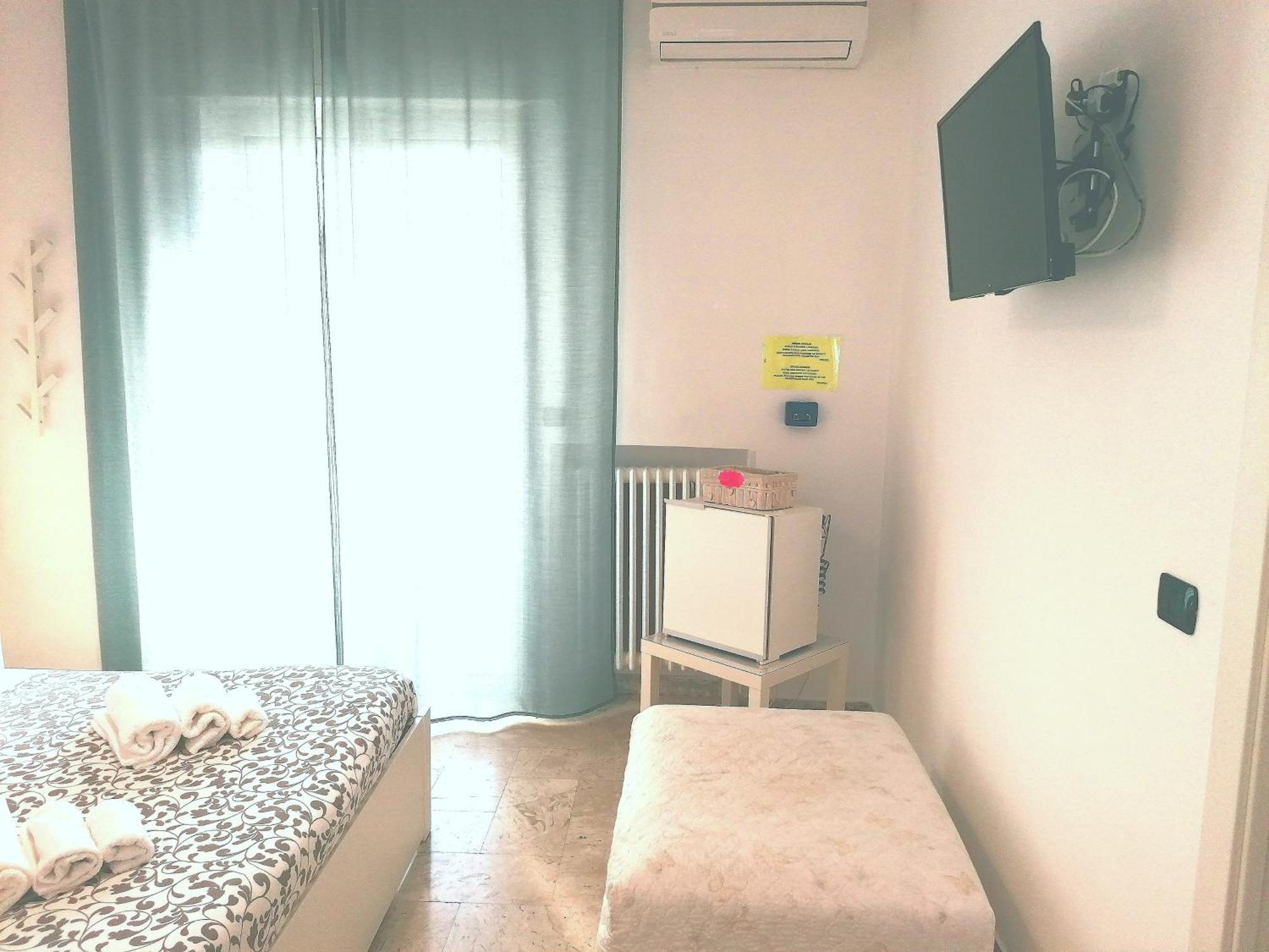 Double Room Private Bathroom