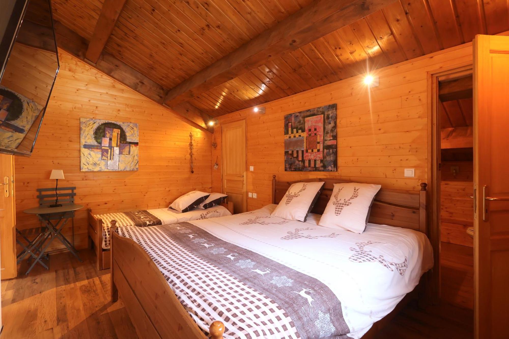 Double Room Private Bathroom