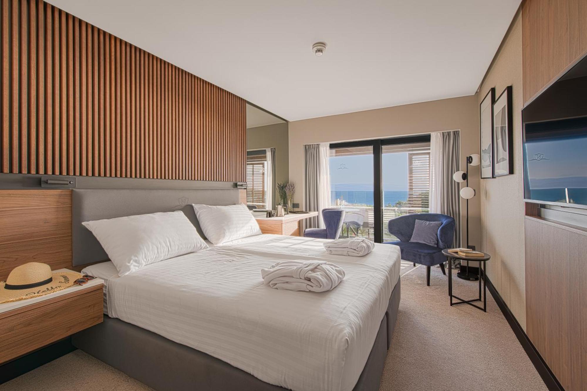 Superior Double Room Balcony Sea View
