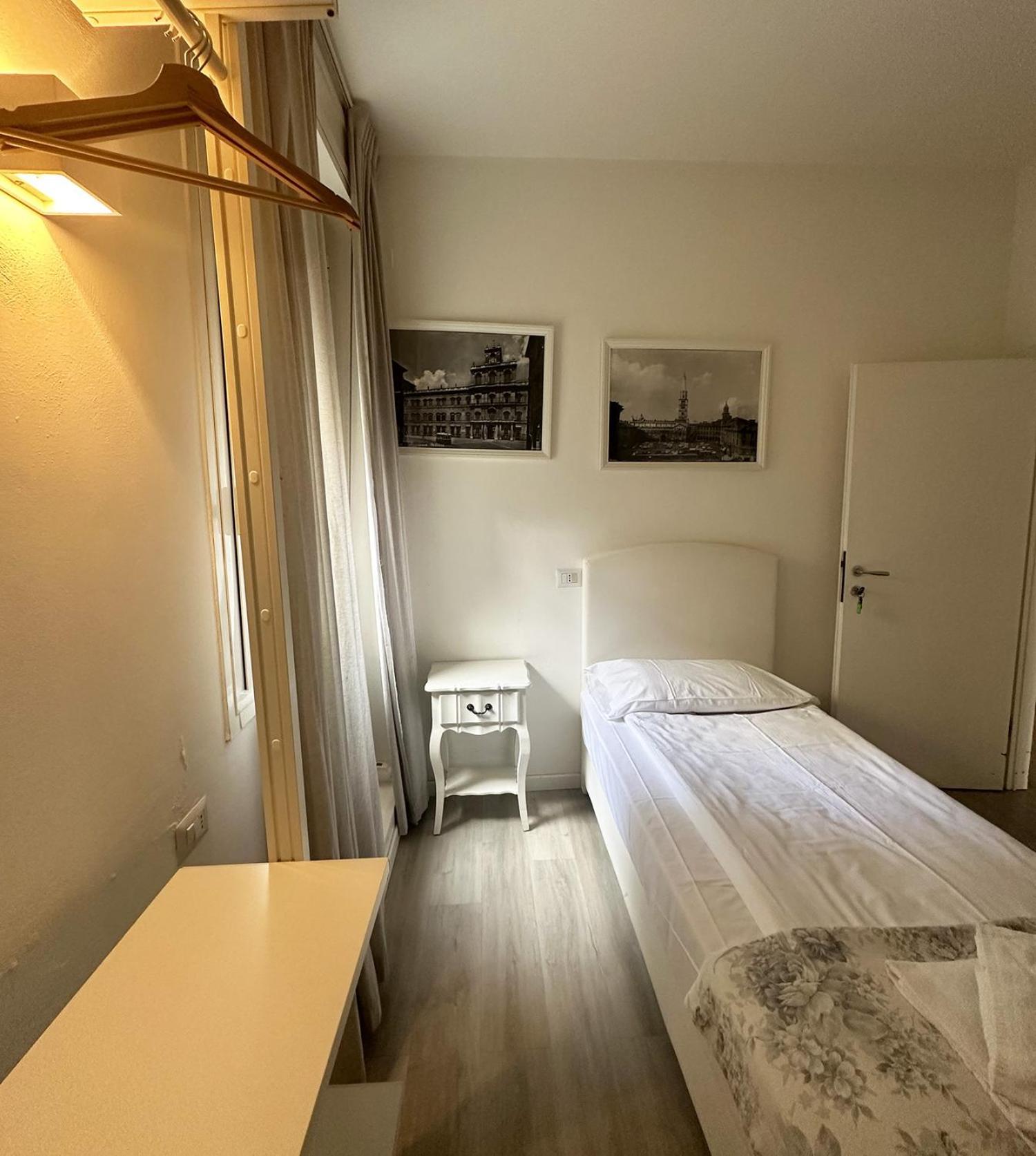 Single Room Private Bathroom