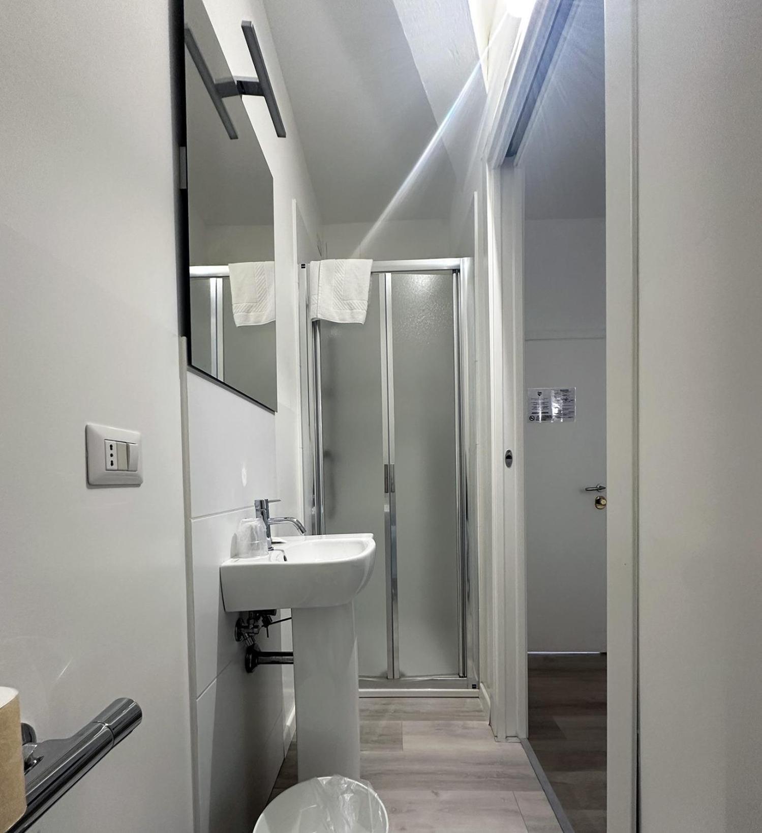 Single Room Private Bathroom