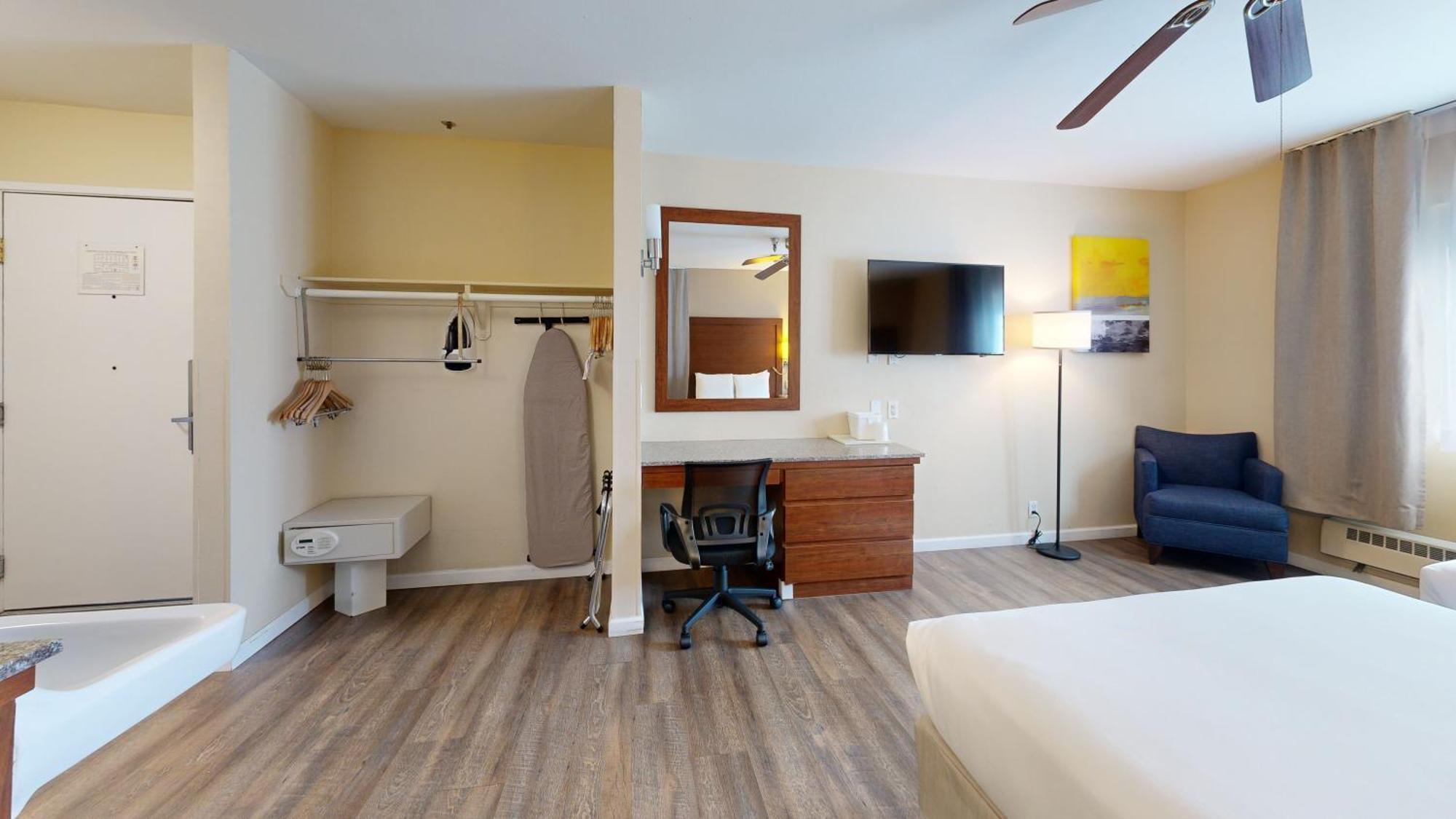 Standard Room Two Double Beds Non-Smoking