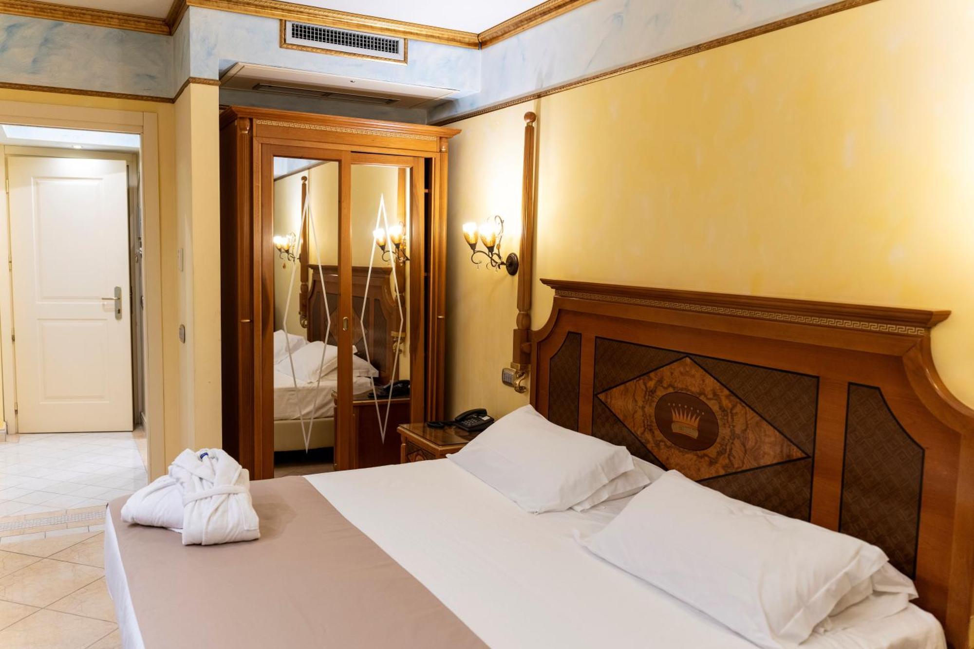 Double Room - Disability Access,1646890422:JPEG