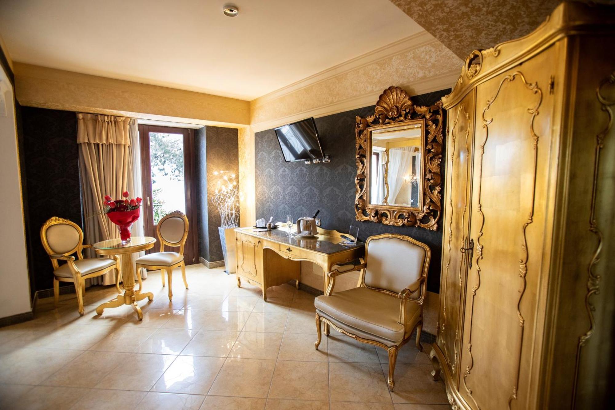 Deluxe Suite Sea View
