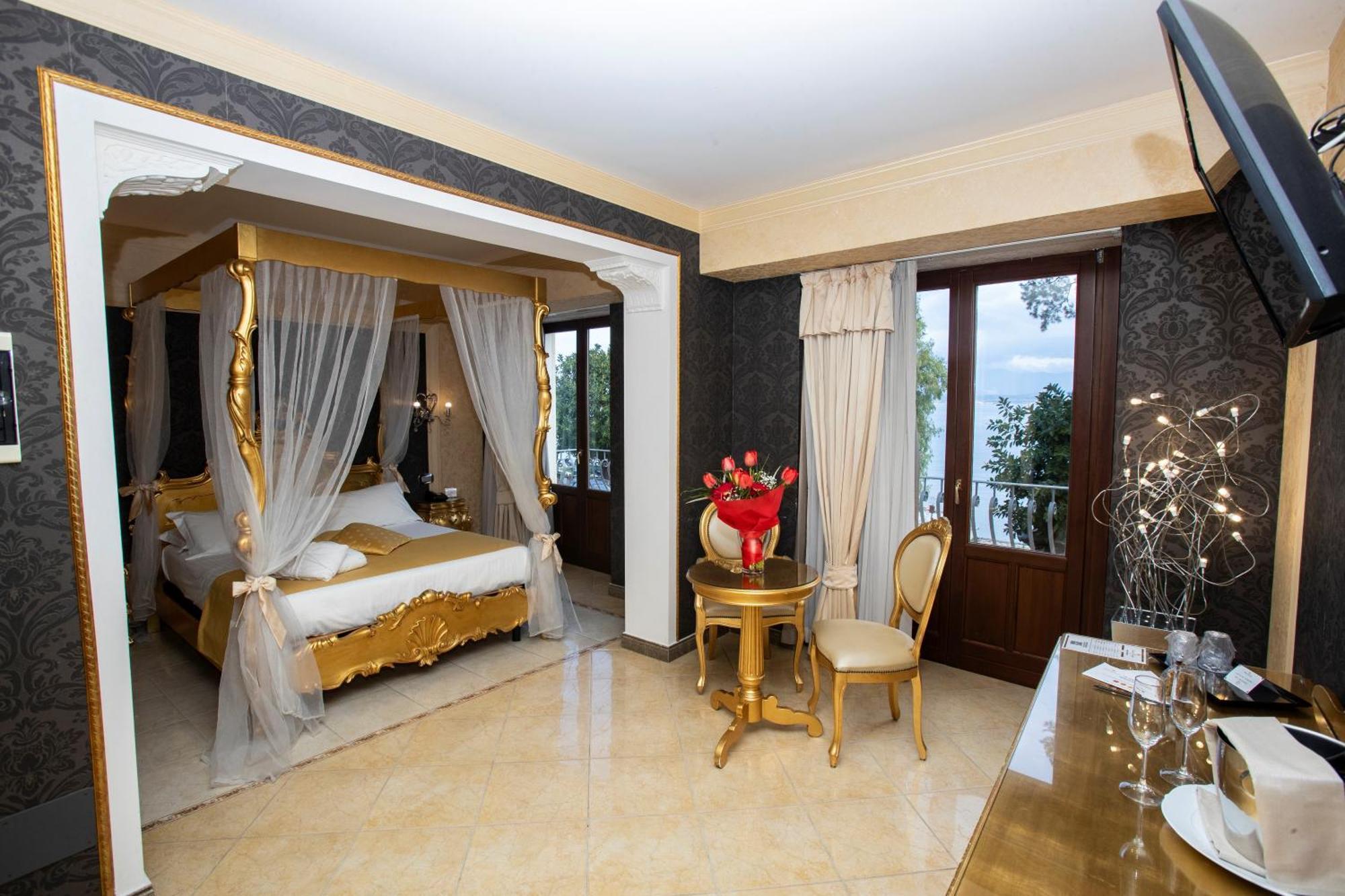 Deluxe Suite Sea View