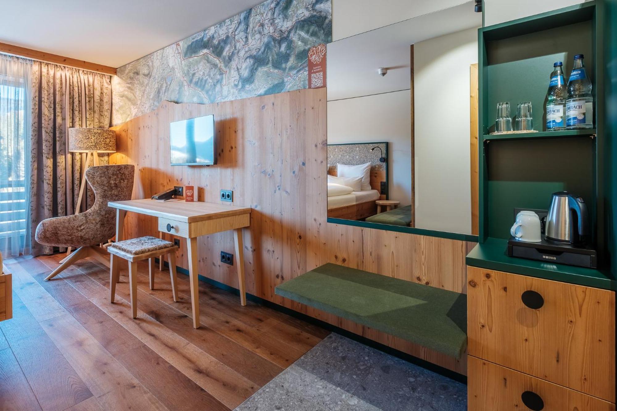 Superior Double Room Mountain View & Balcony
