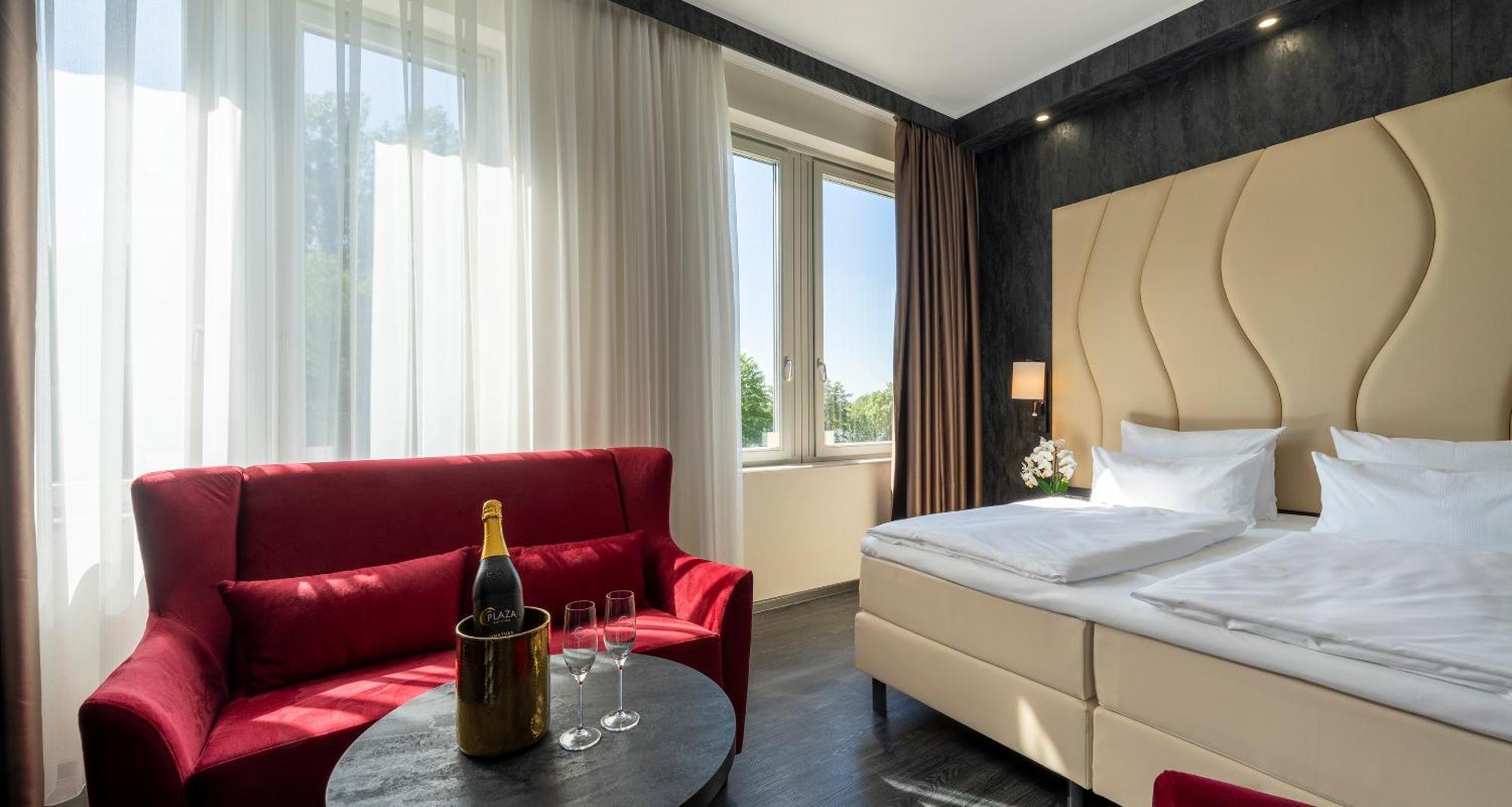 Comfort Room Two Single Beds Lake Side