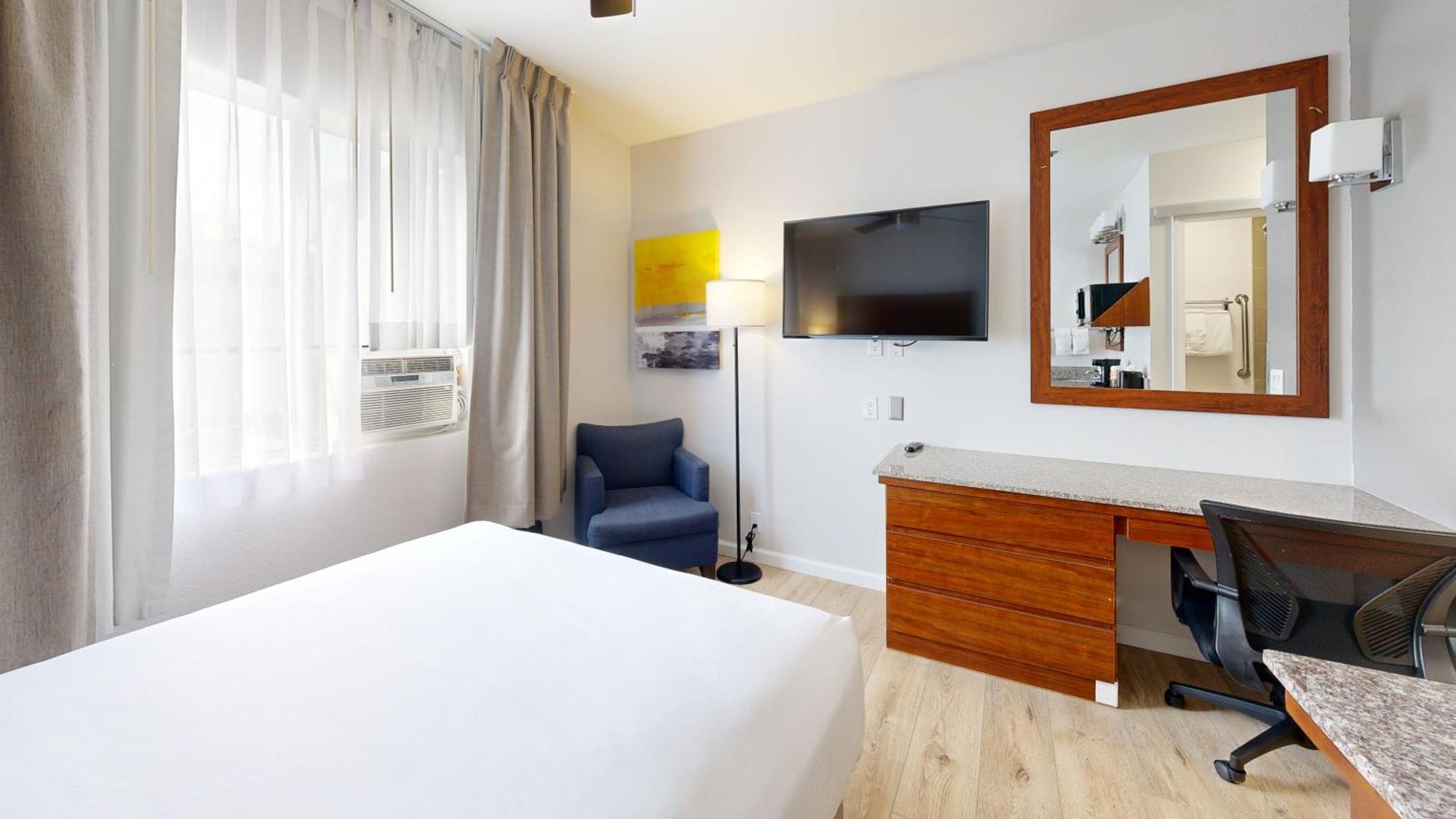 Standard Room One Double Bed Non-Smoking