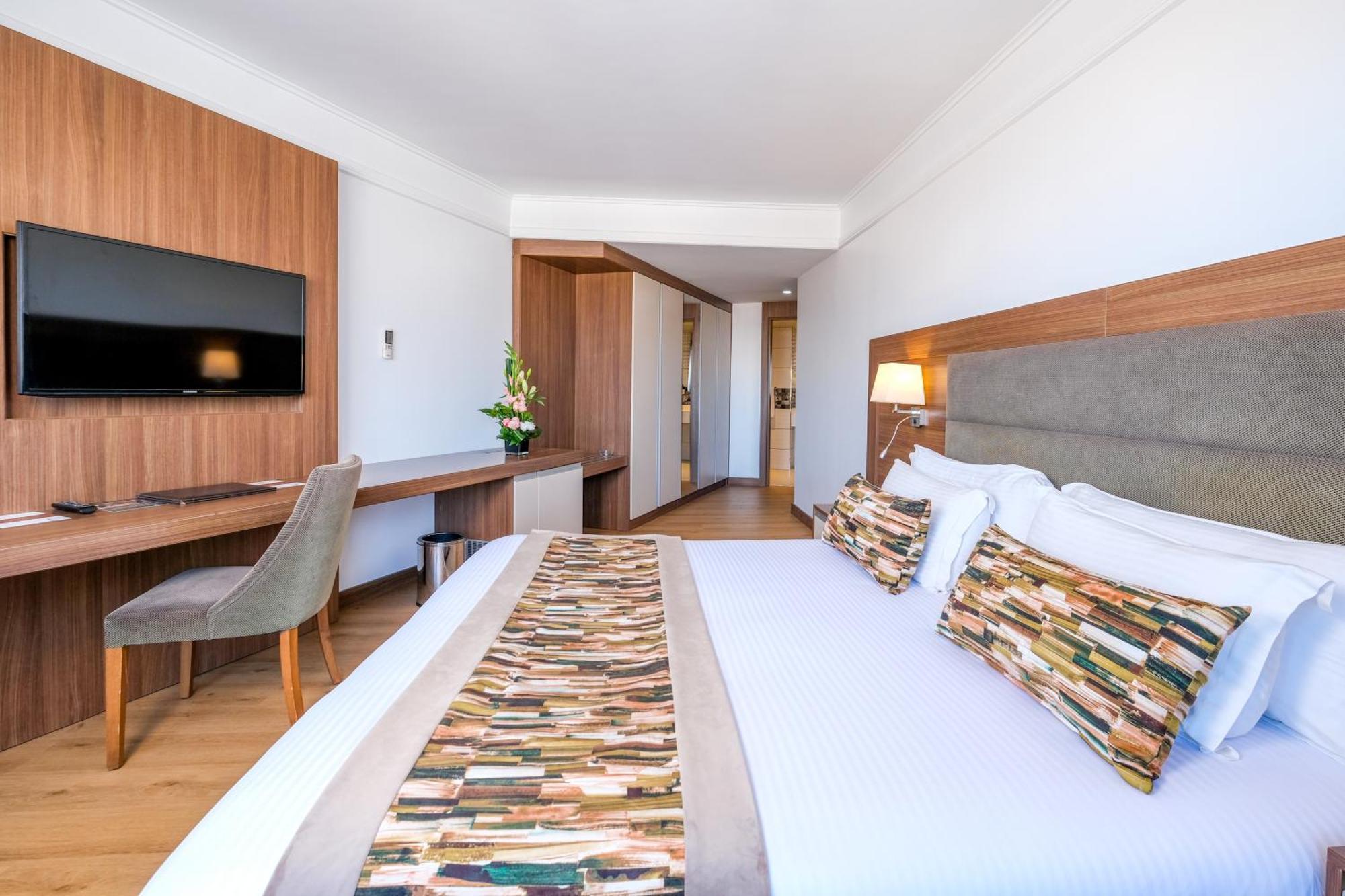 Deluxe Room City View