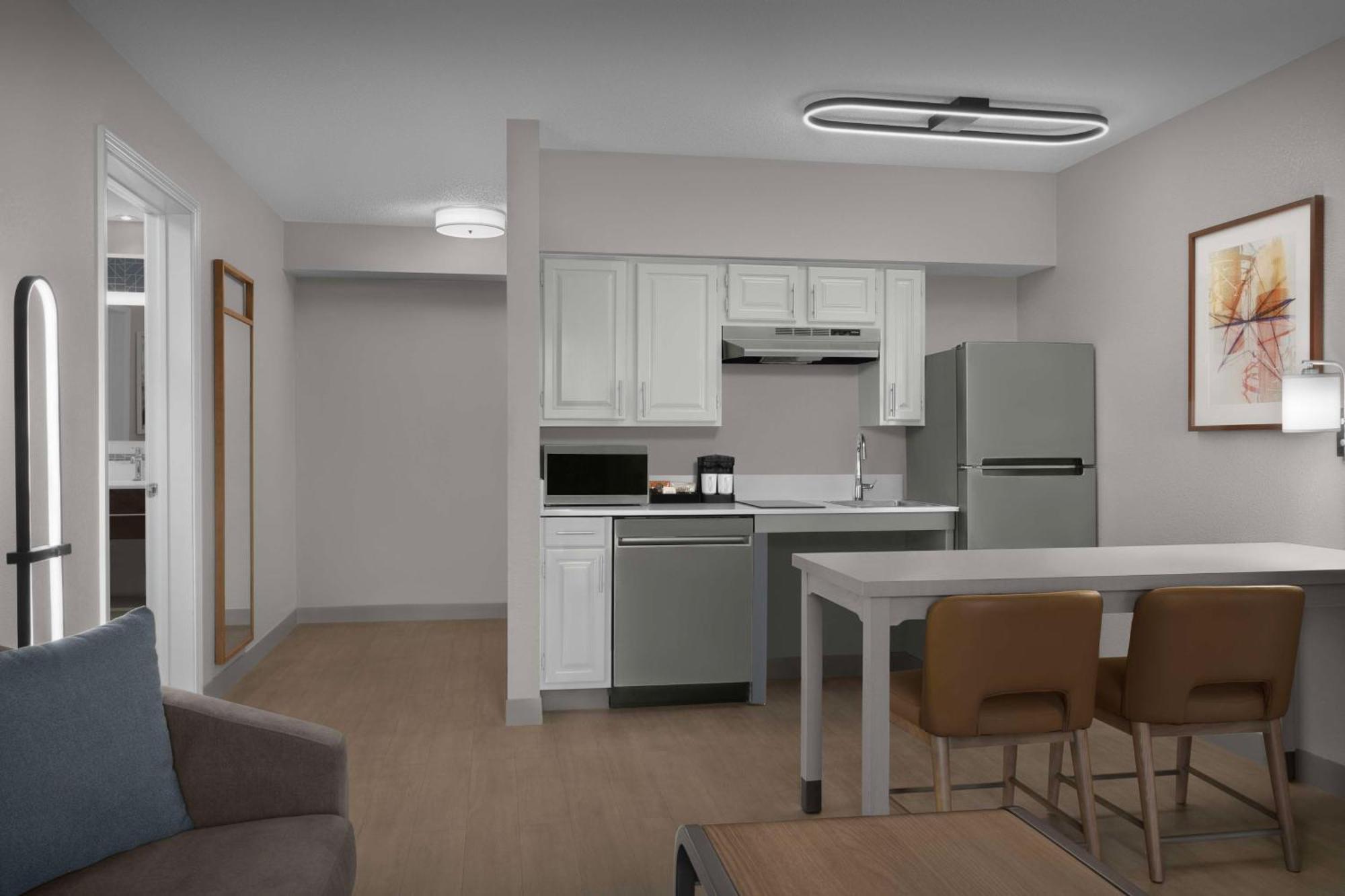 Two-Bedroom Suite,1646897189:JPEG