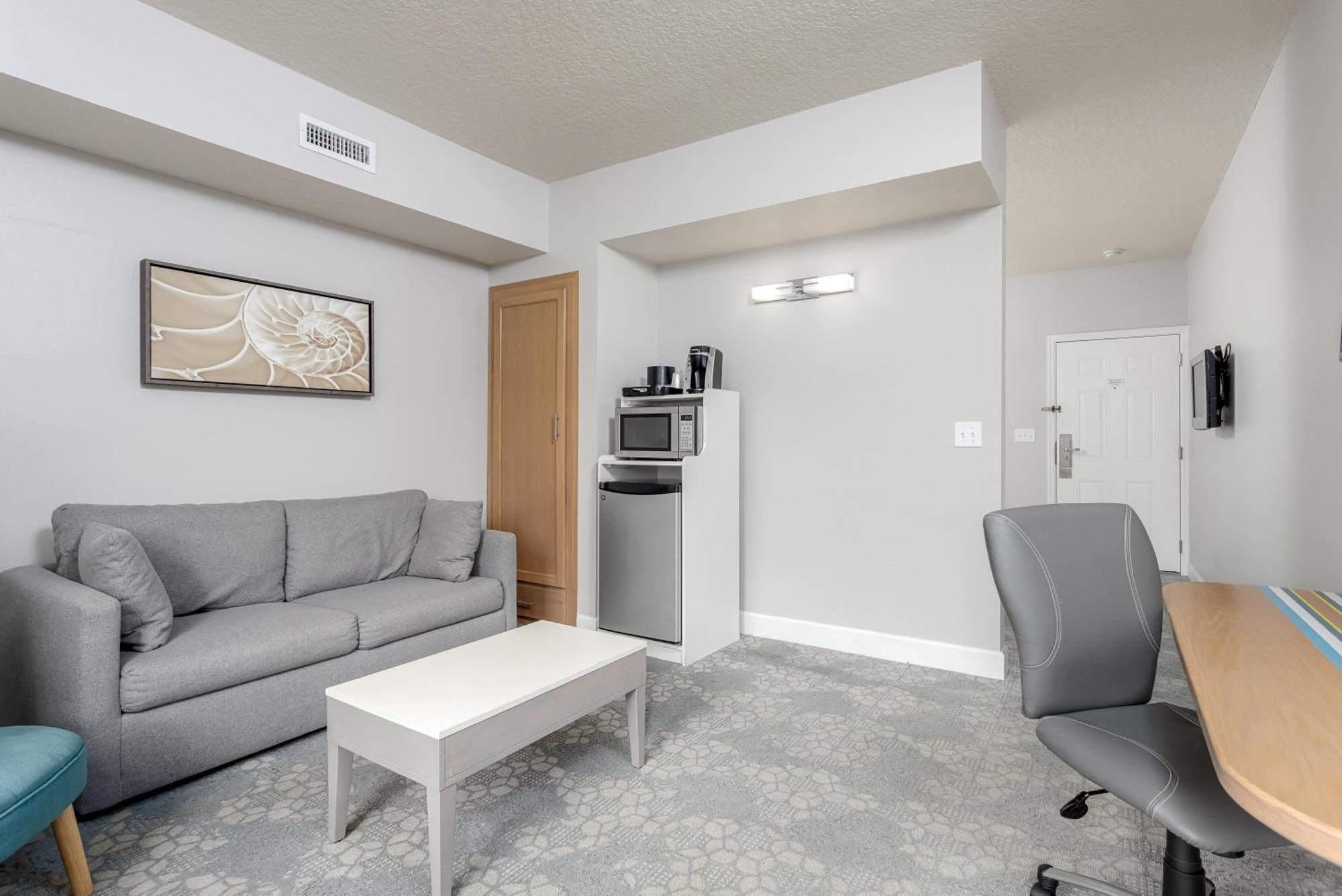 Queen Suite