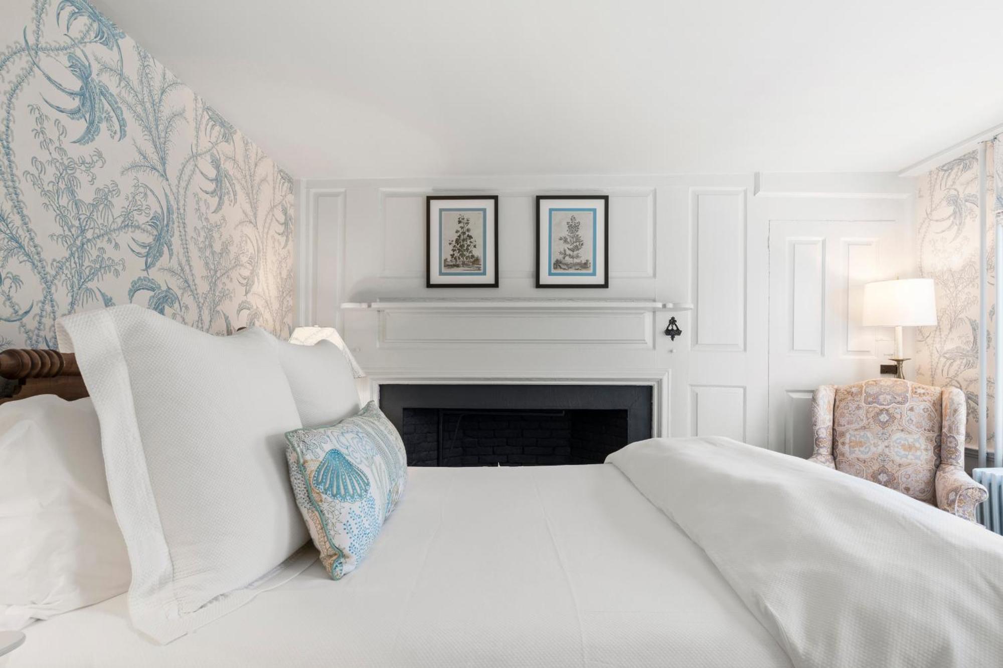 Queen Room # 4