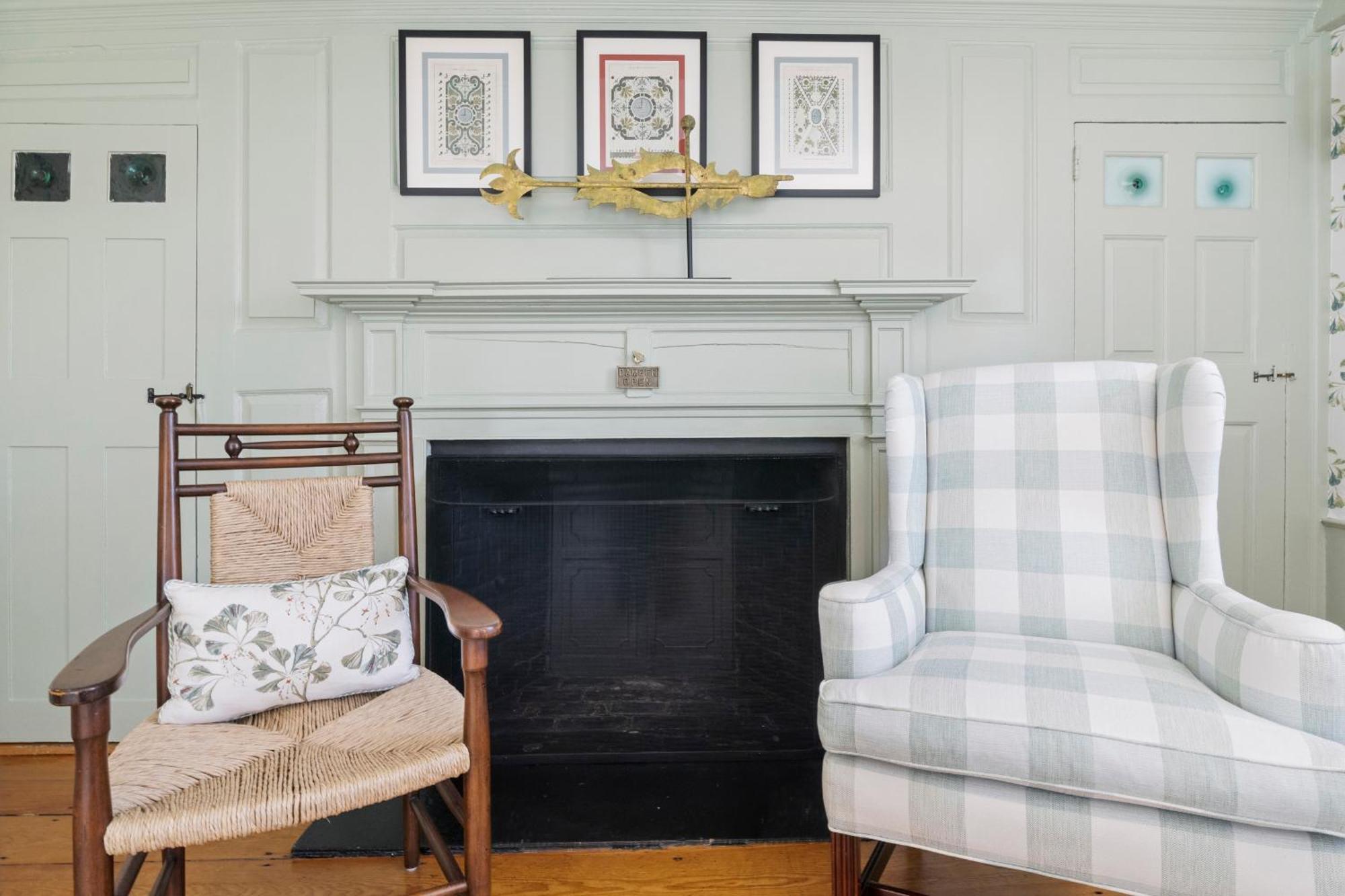 Corner Queen Room # 1