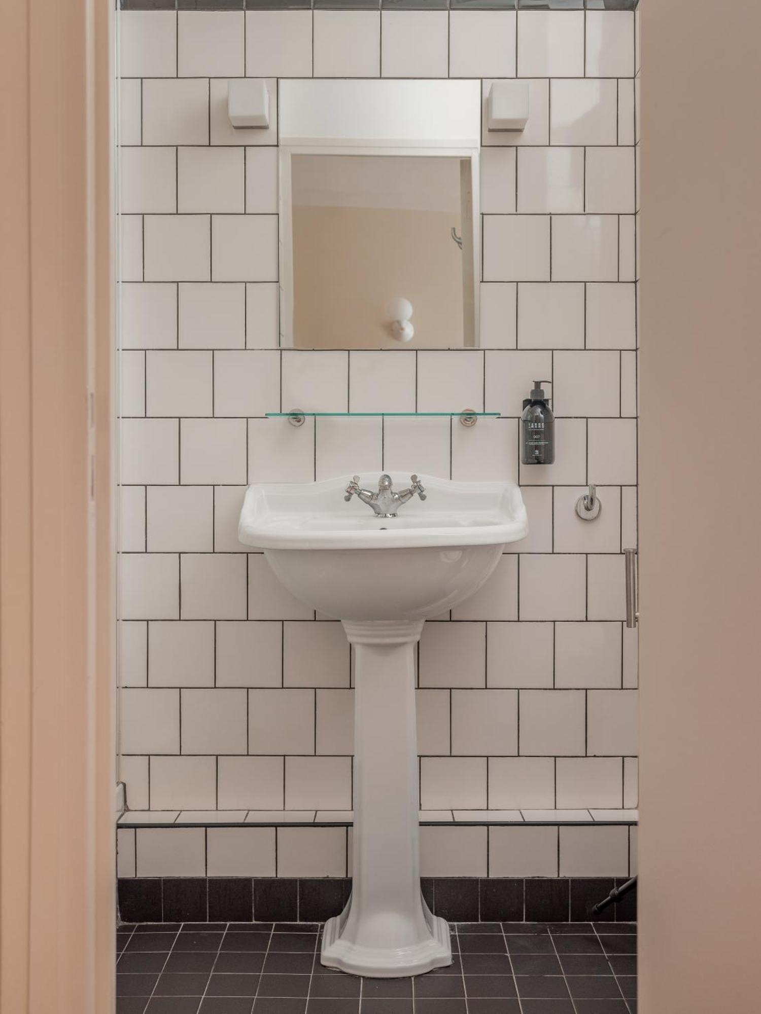 Small Single Room