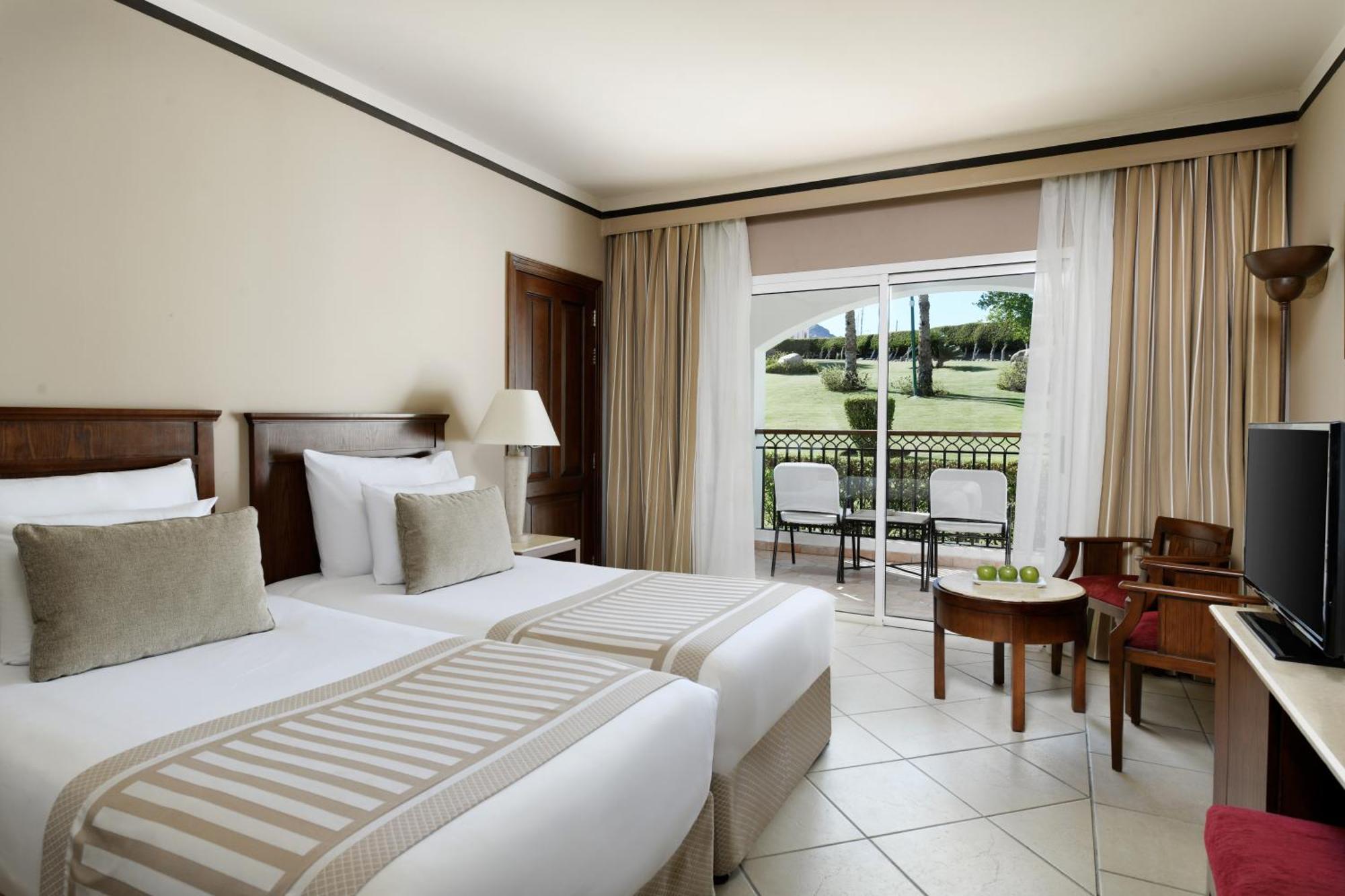 Family Twin Bed Garden View