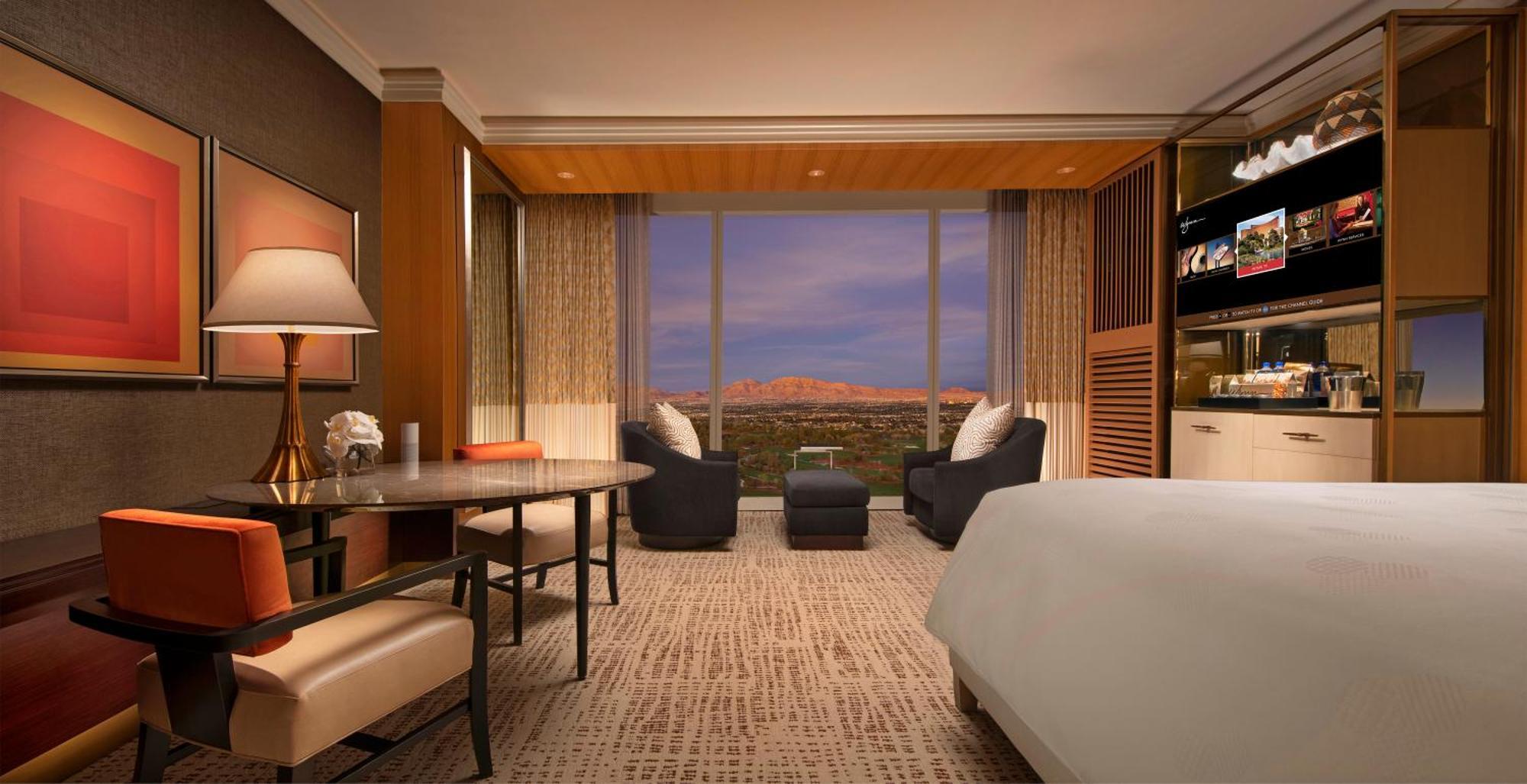 Wynn Resort King Check at Wynn