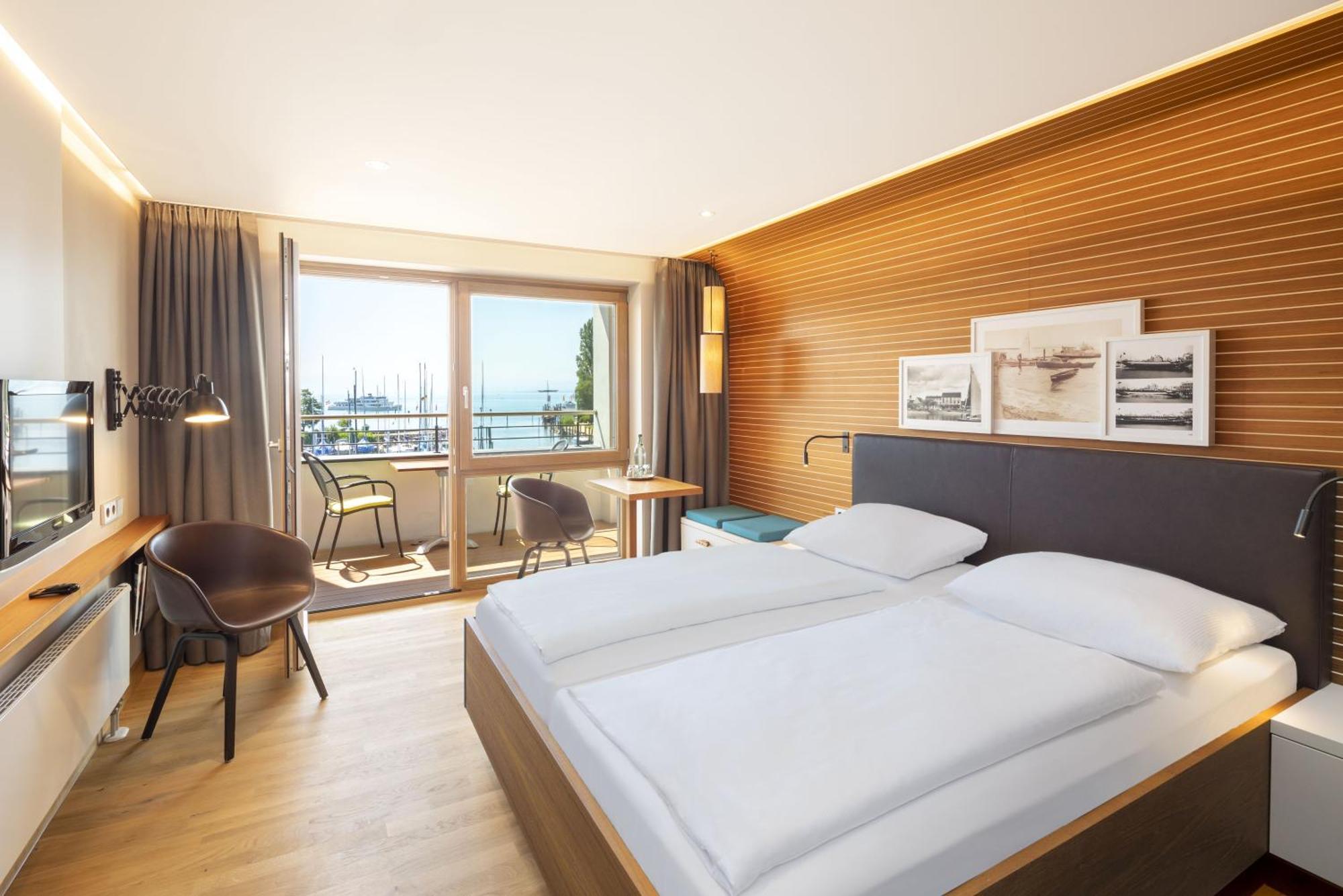 Comfort Double Room Balcony Lake View