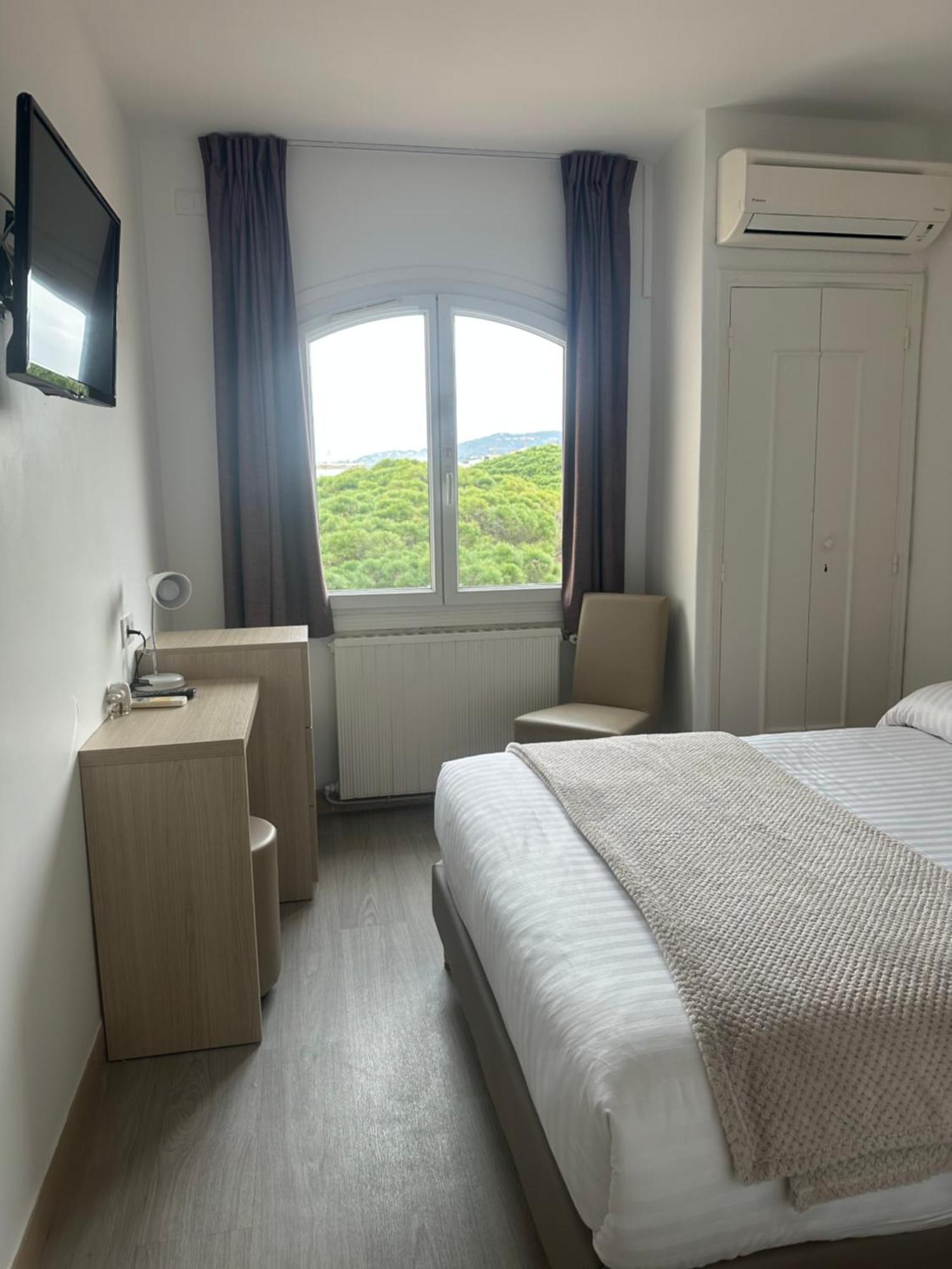 Single Room Park Side
