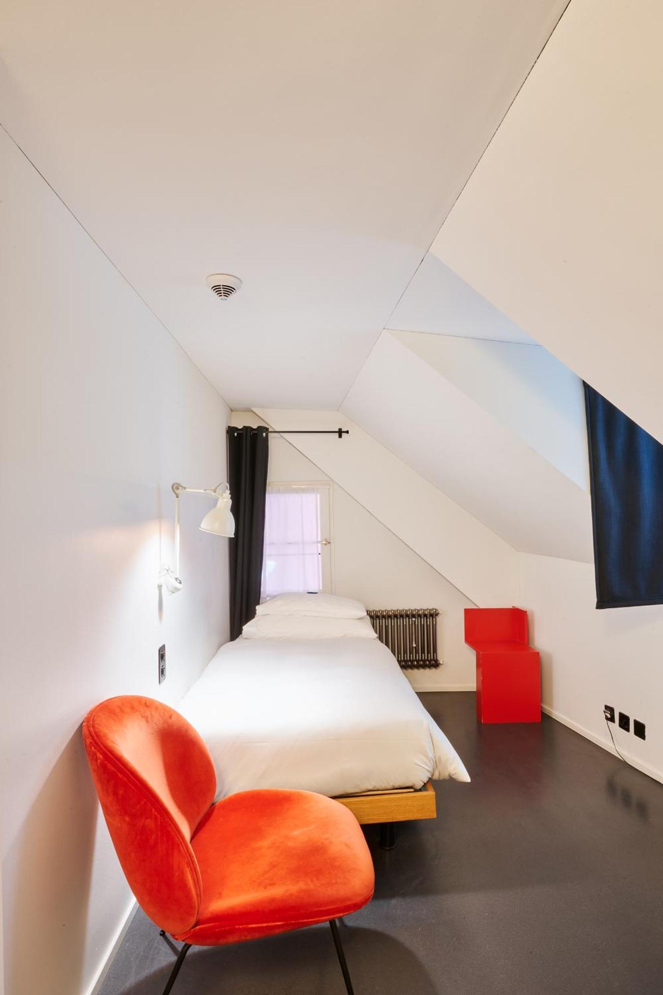 Small Single Room