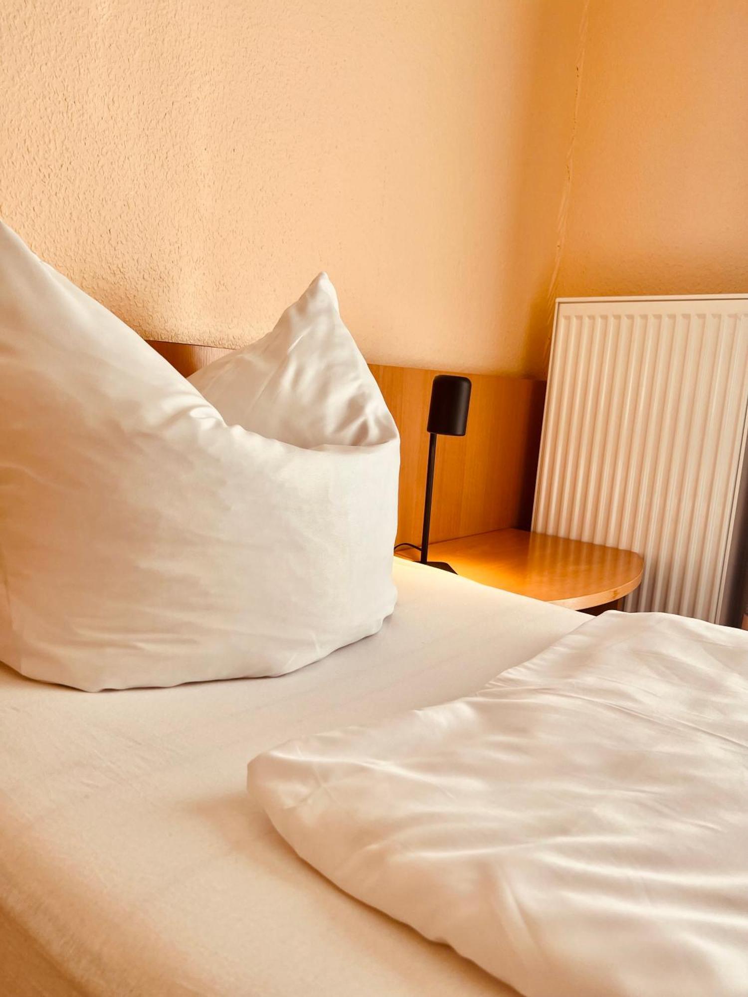 Single Room,1648254249:JPEG