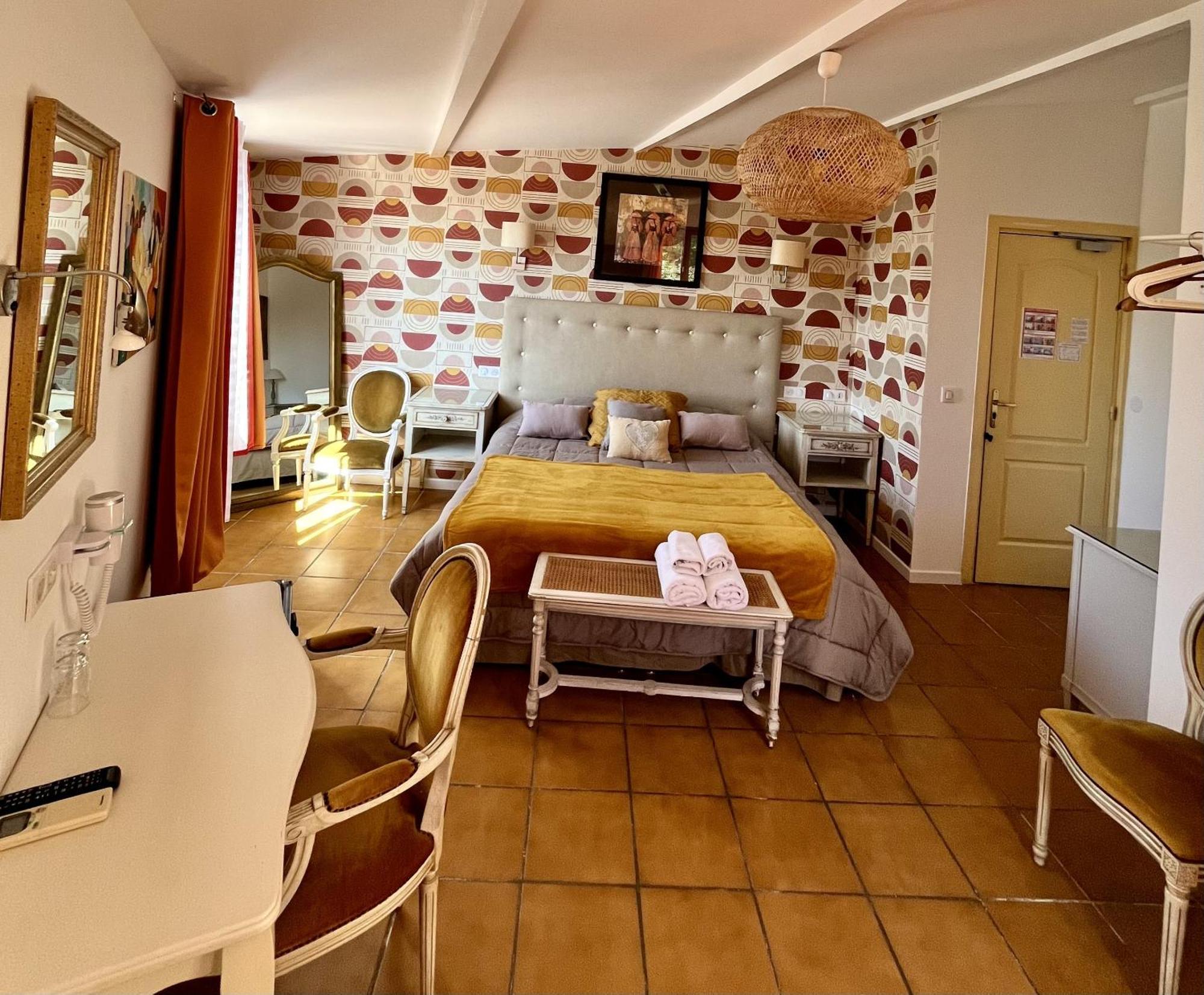Double Room Private Bathroom