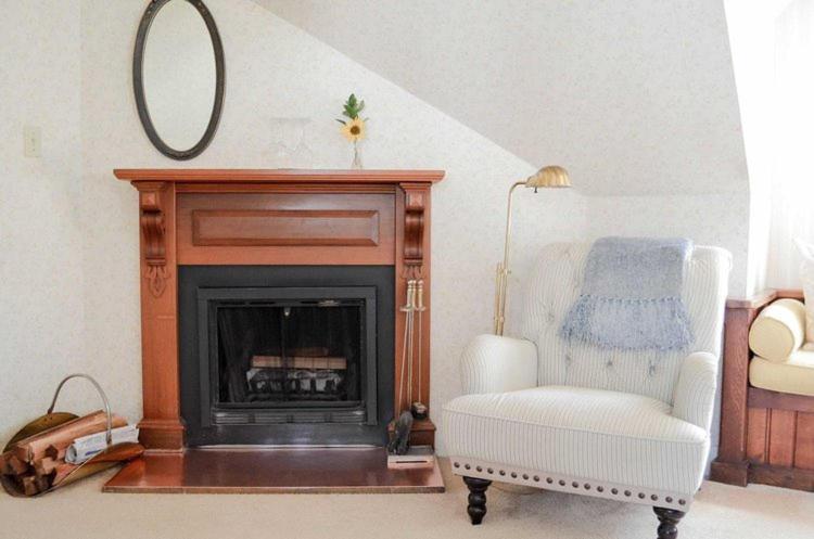George Switzer Room King Room Fireplace