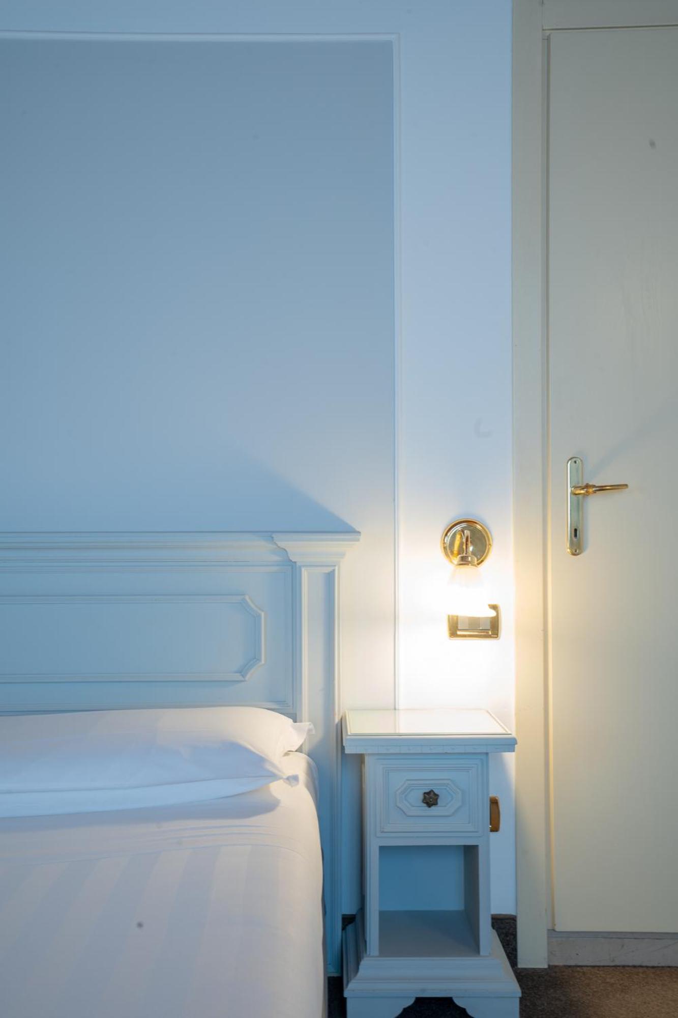 Superior Double Room Canal View