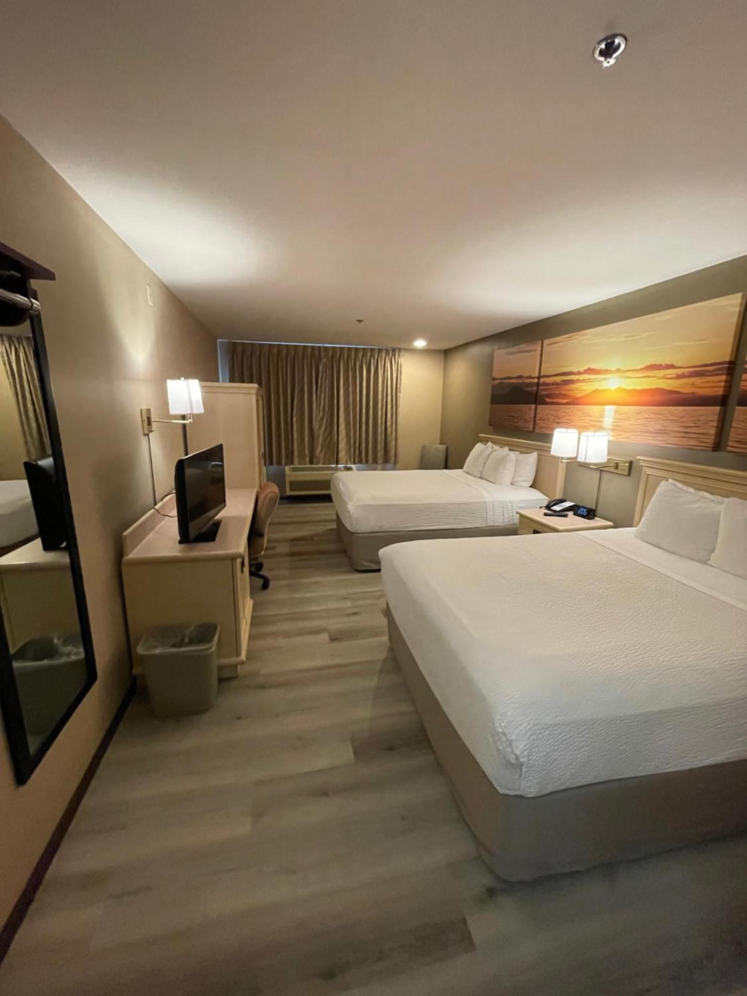Double Room Two Double Beds Non-Smoking