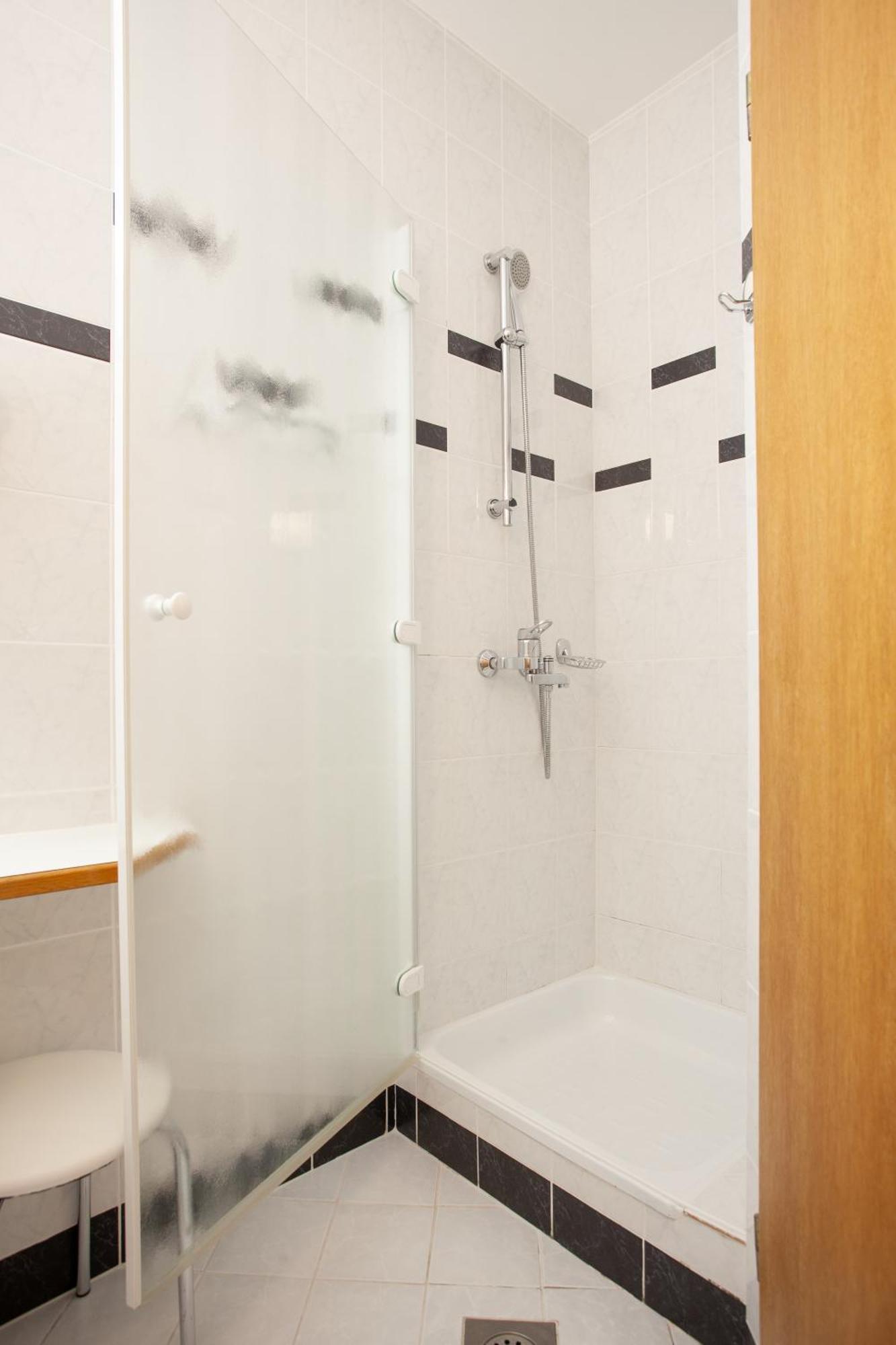 Basic Triple Room