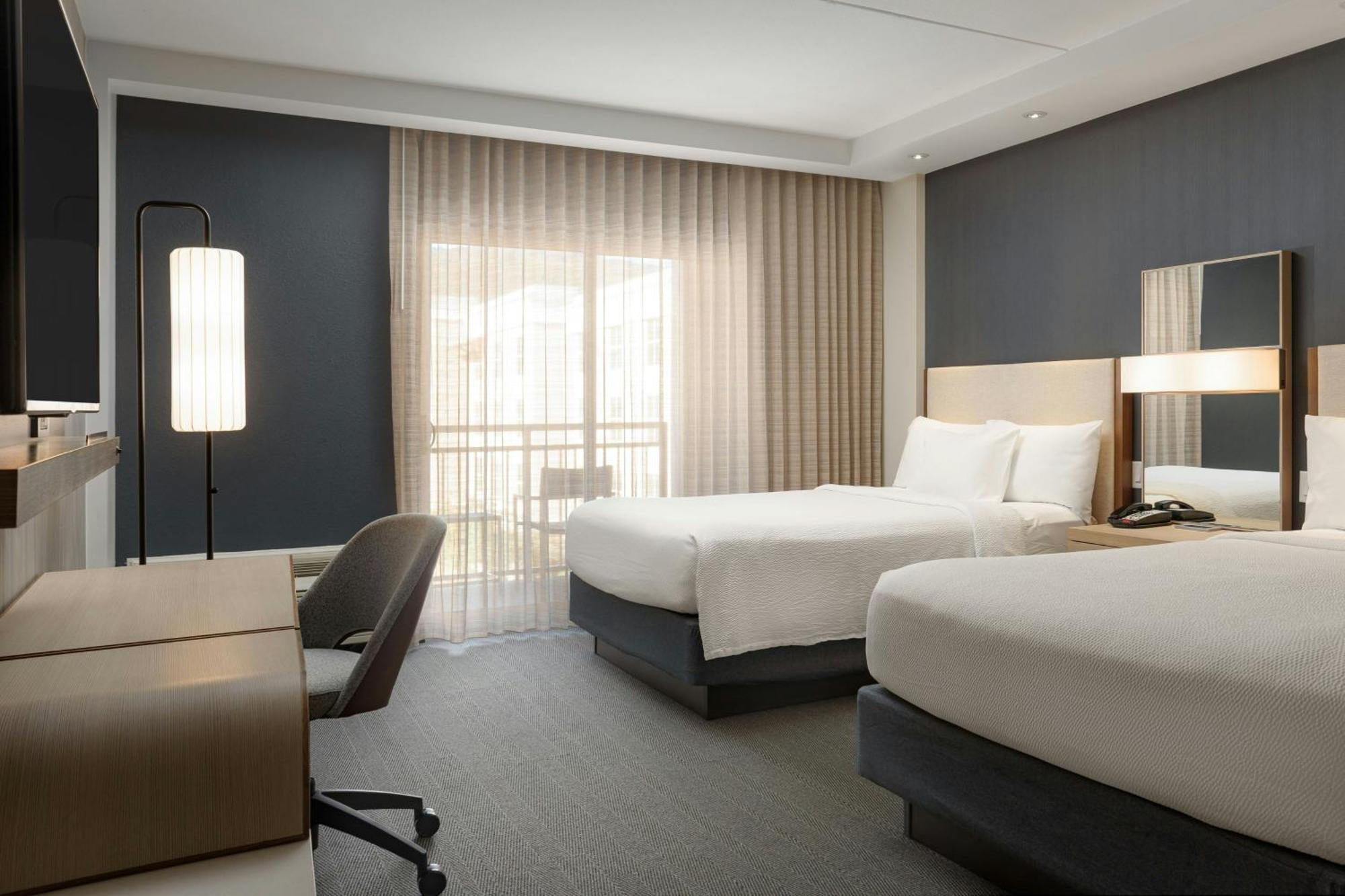 Queen Room Two Queen Beds Hearing Accessible