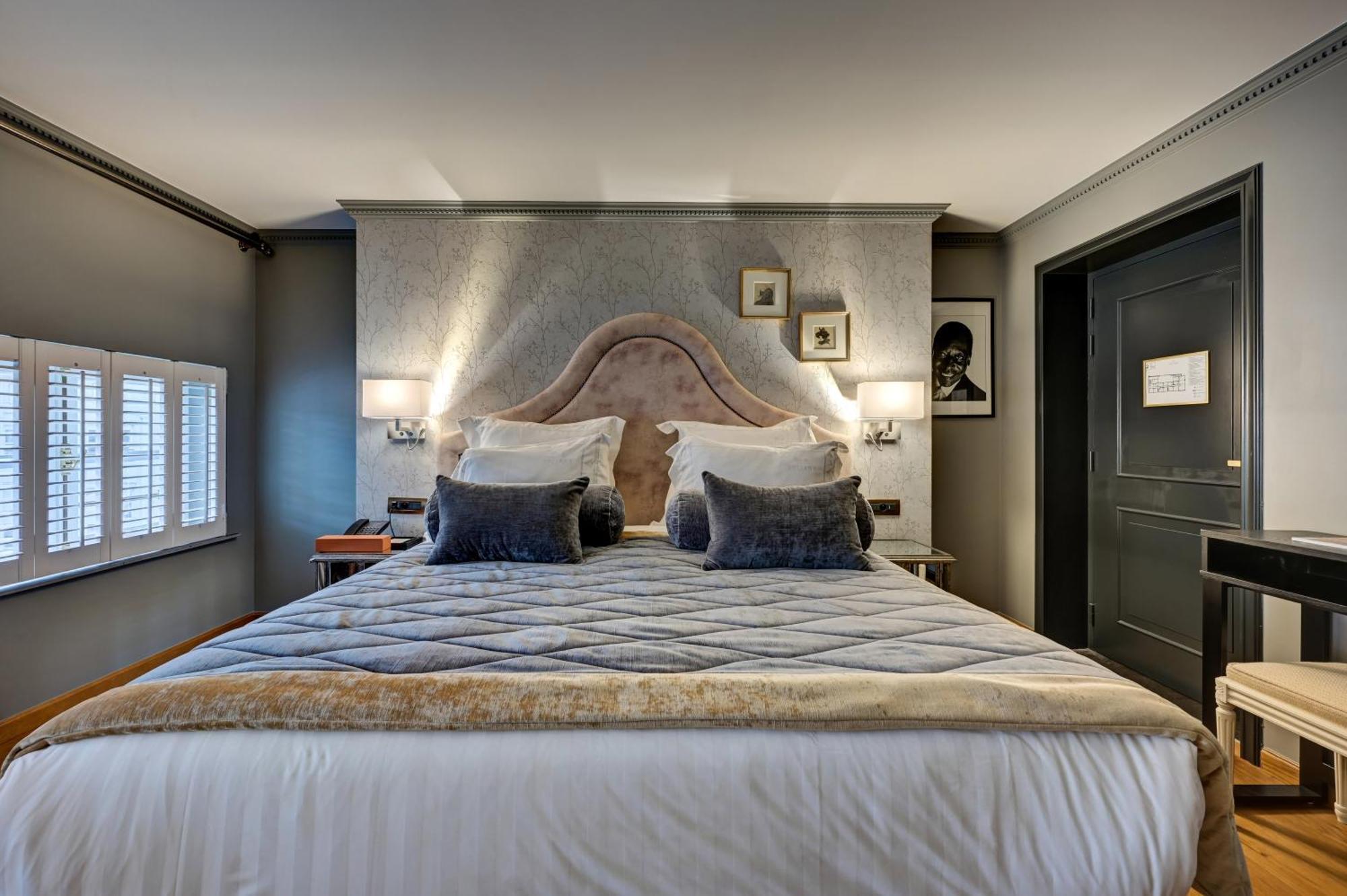 Prestige Room