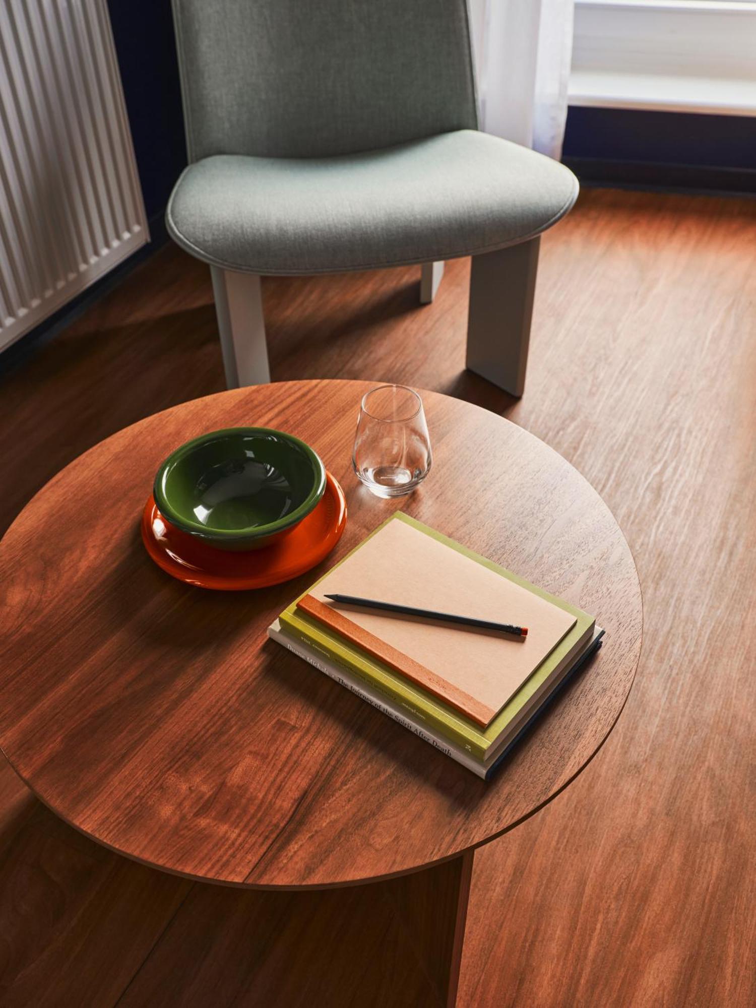 Medium Studio Kitchenette