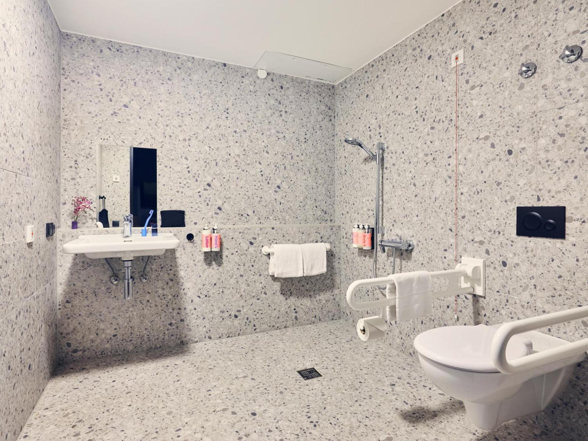 Large Room Balcony Accessible