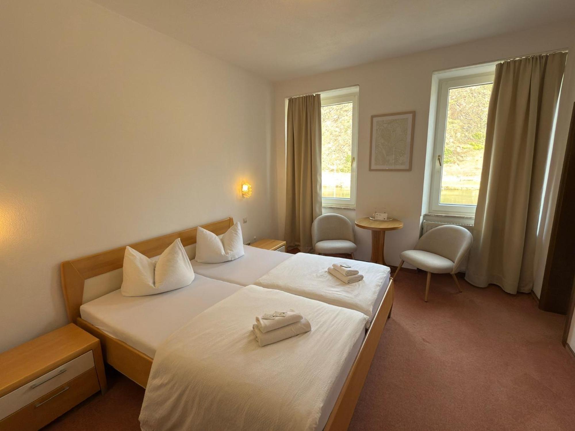 Deluxe Double Room River View