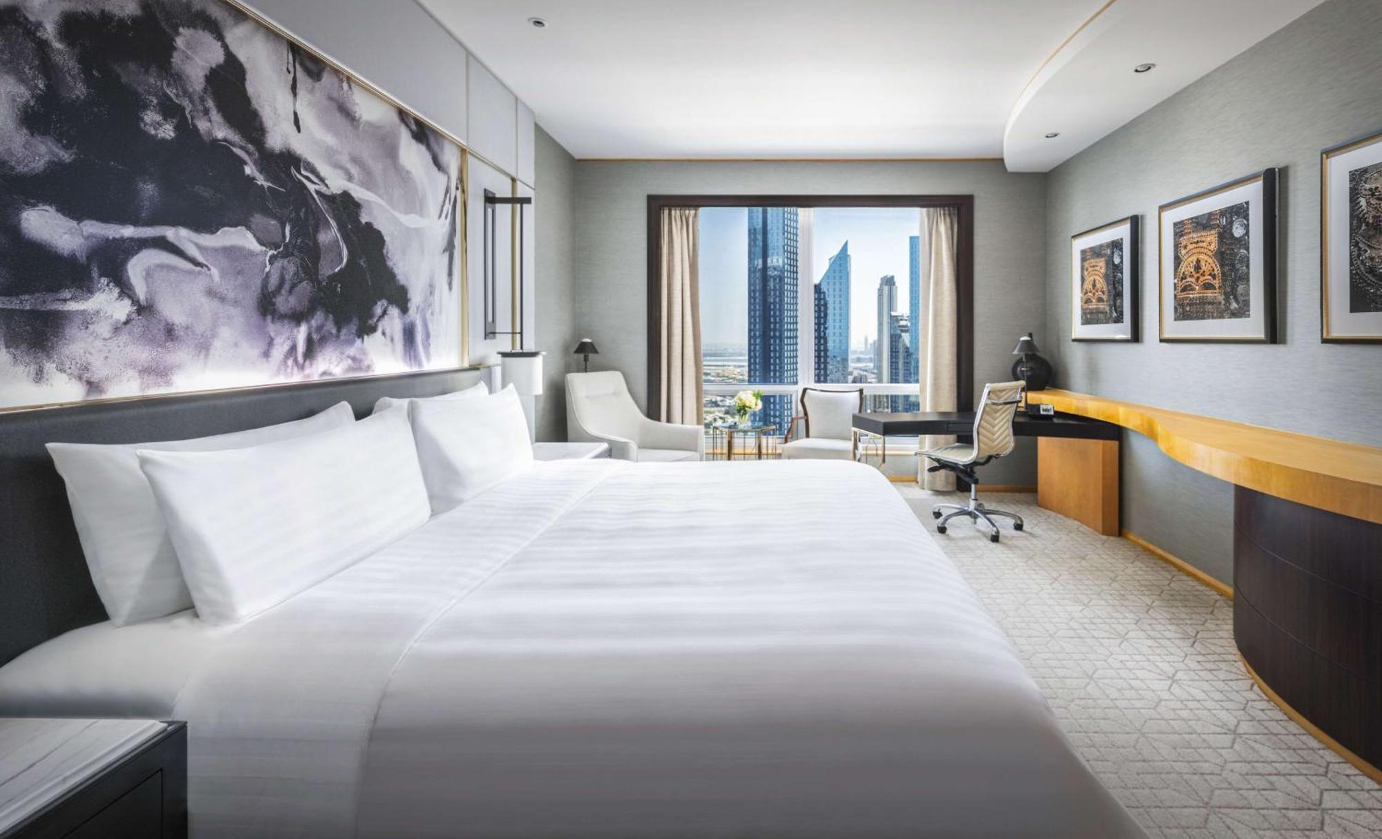 Deluxe King Room Burj Khalifa View