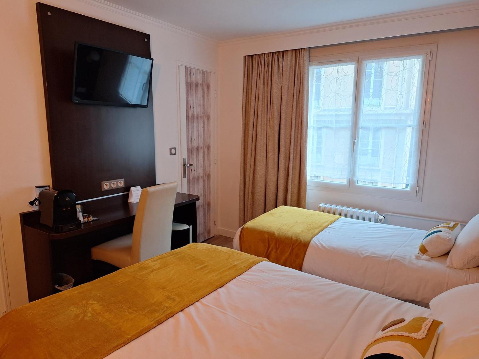 Superior Triple Room