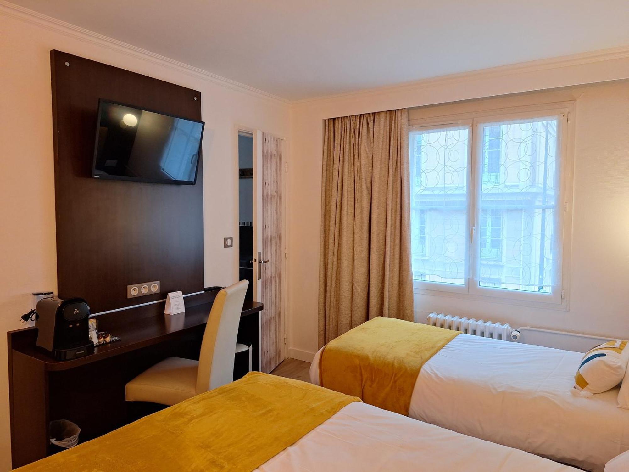 Superior Triple Room
