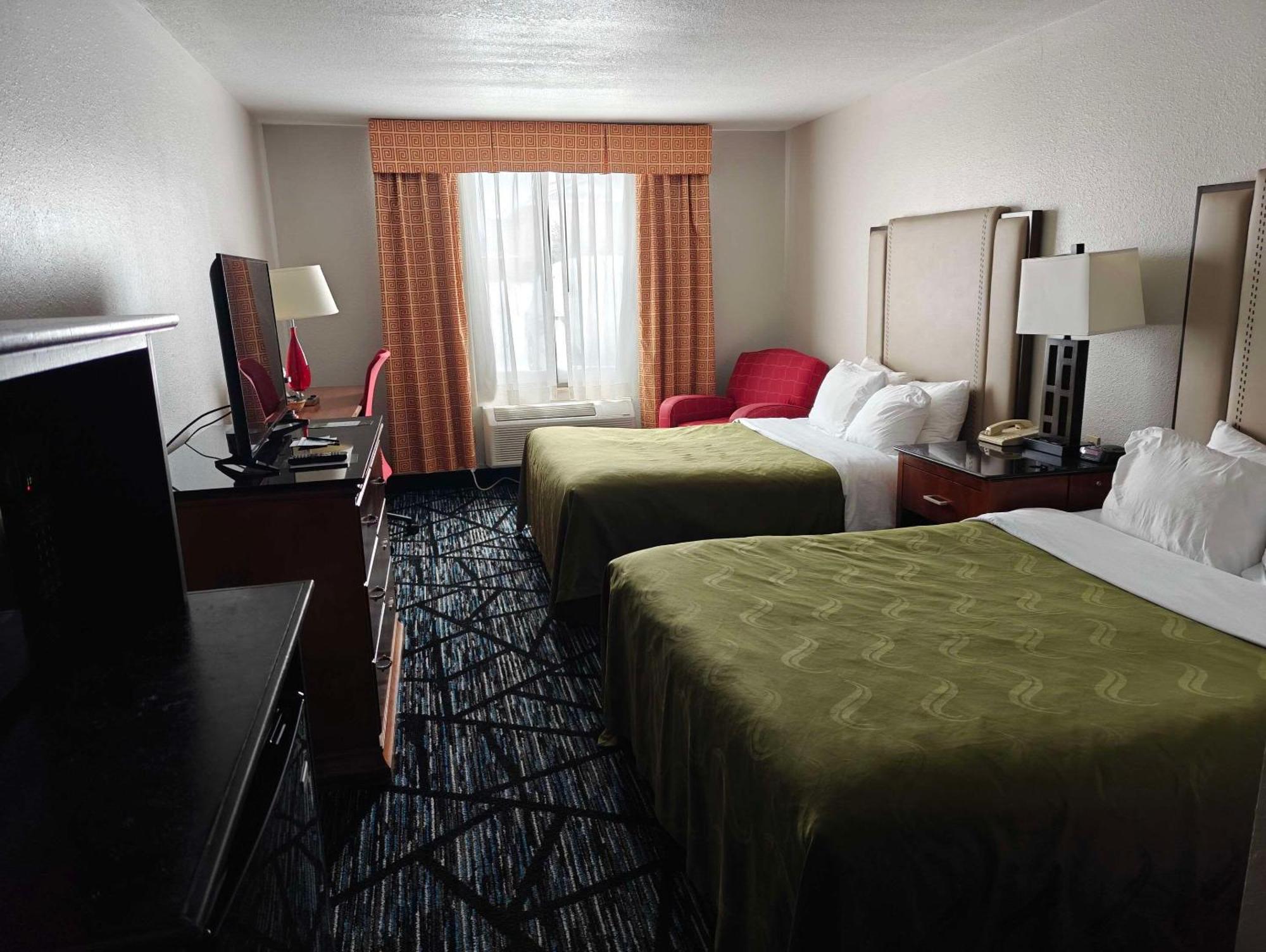 Queen Room Two Queen Beds Non-Smoking